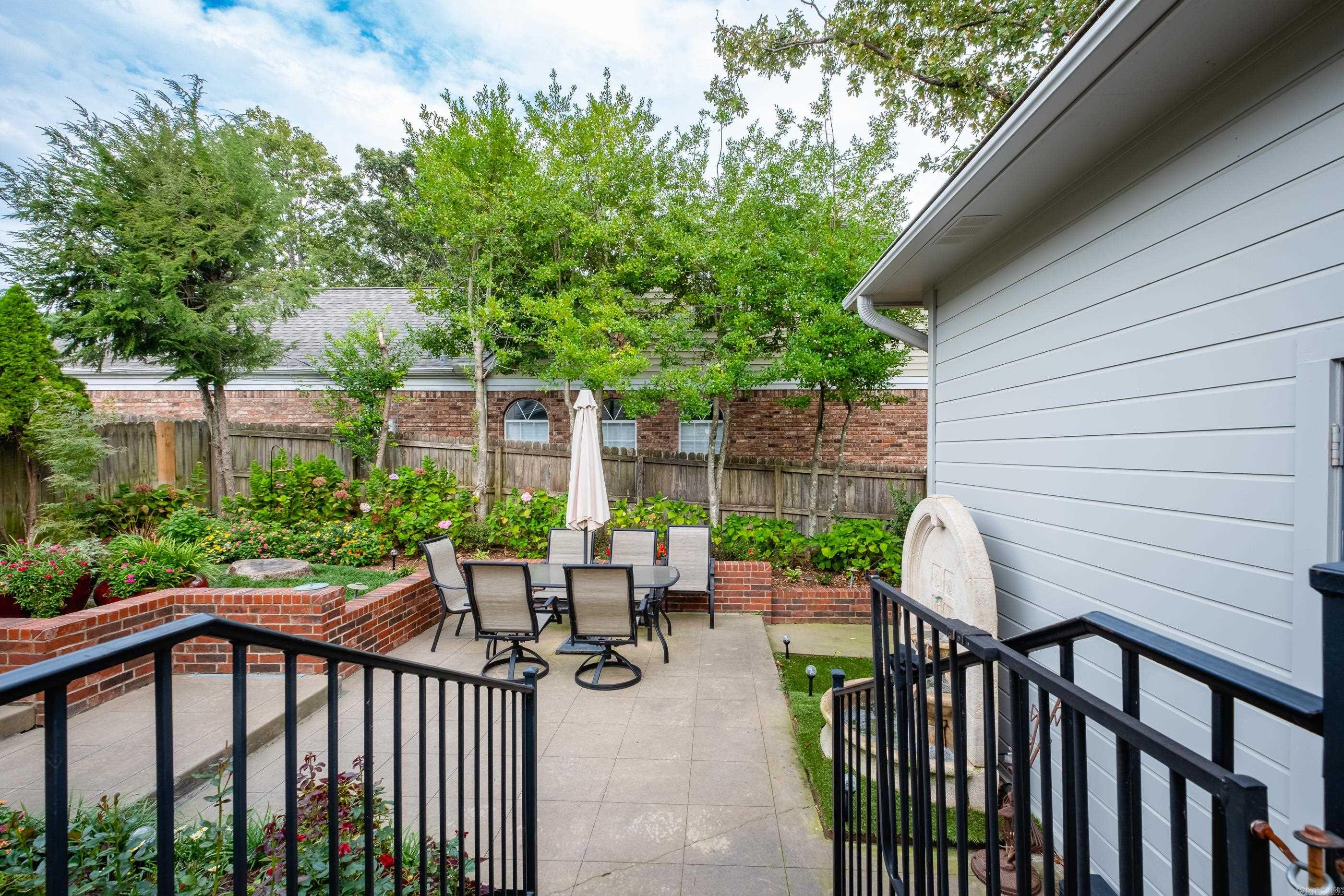 RAINWOOD COVE - Residential
