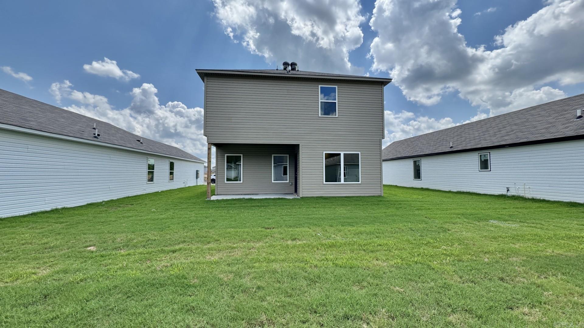 WHITE OAK CROSSING - Residential