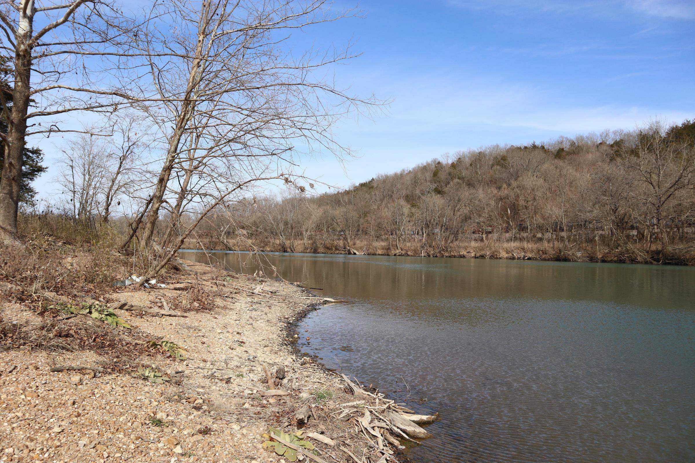 BLACKJACK BEND - Land