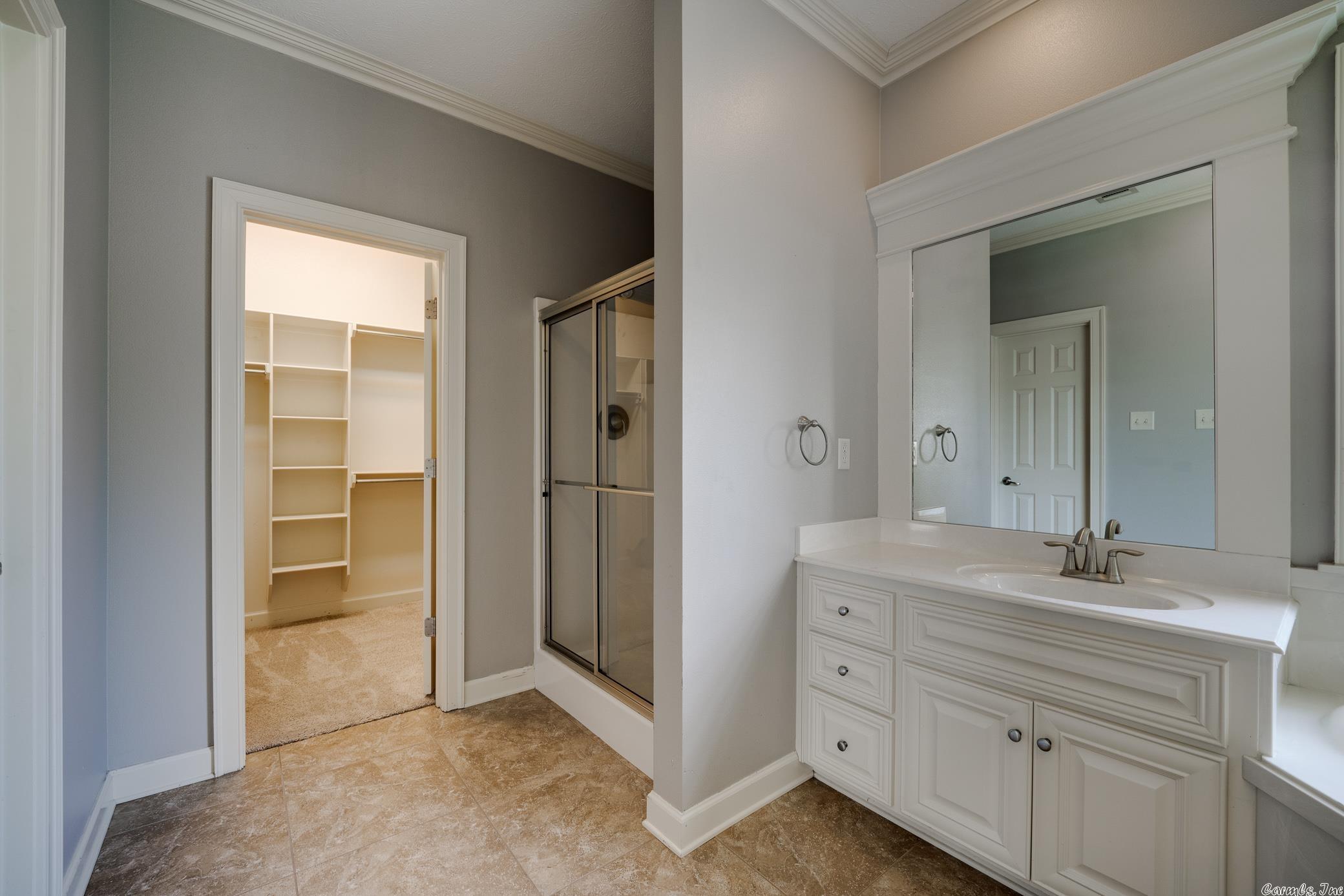 SOUTH WIND - Residential