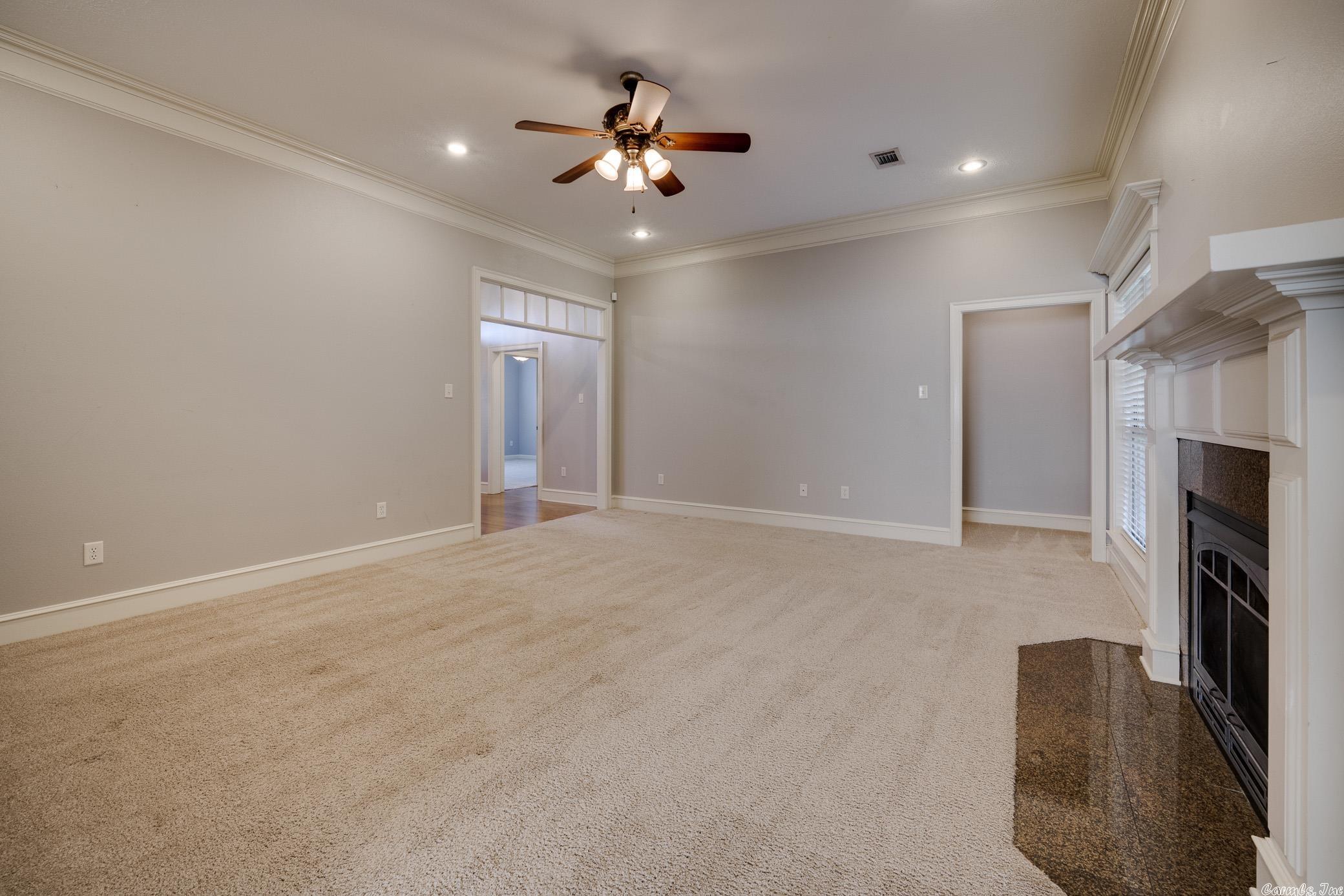 SOUTH WIND - Residential