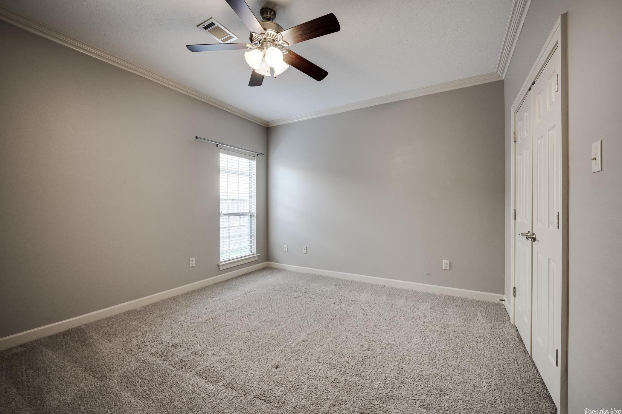 SOUTH WIND - Residential