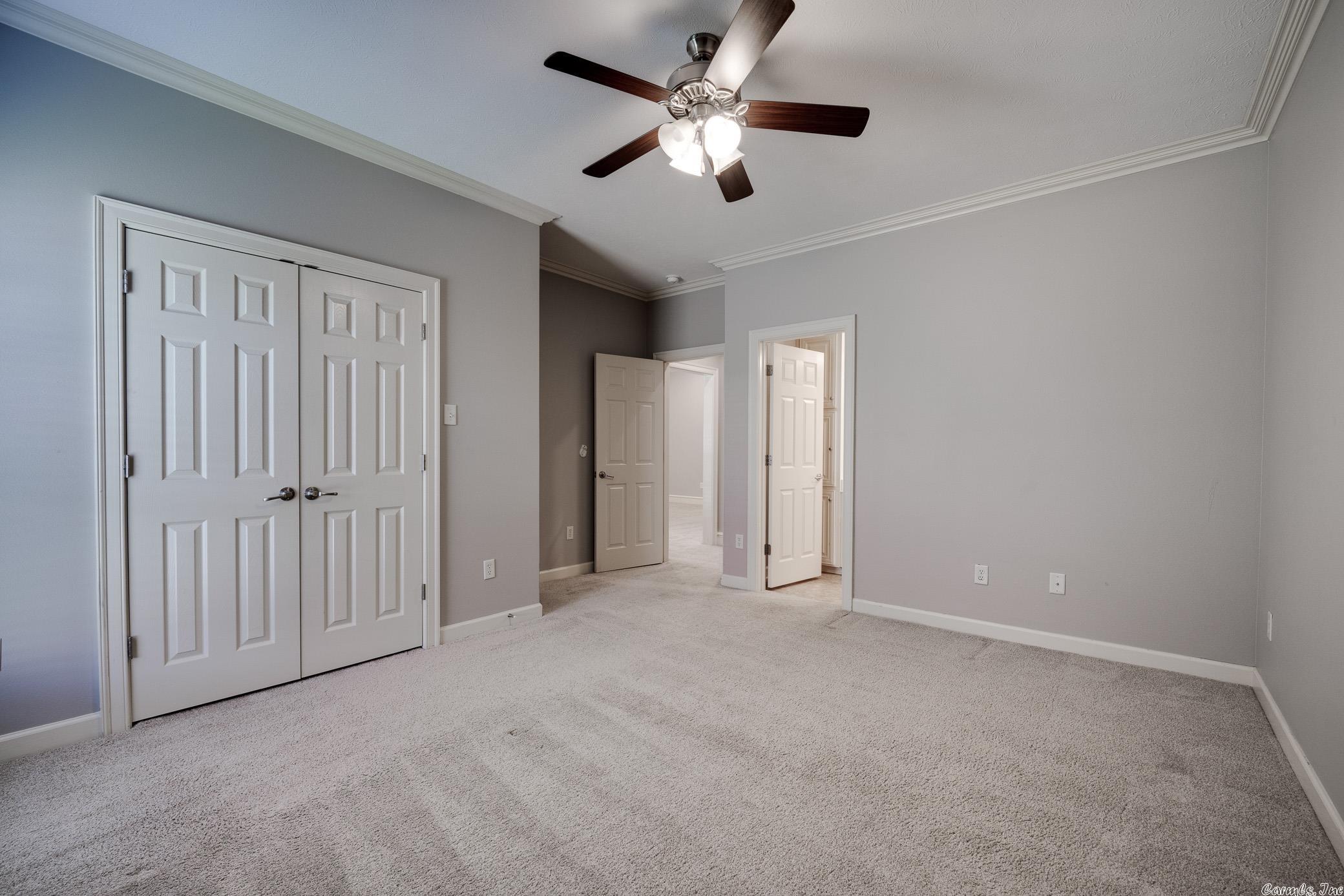 SOUTH WIND - Residential