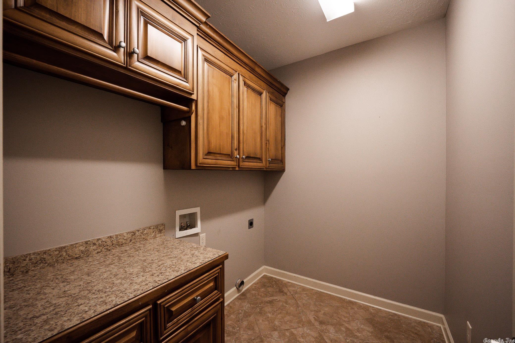 SOUTH WIND - Residential