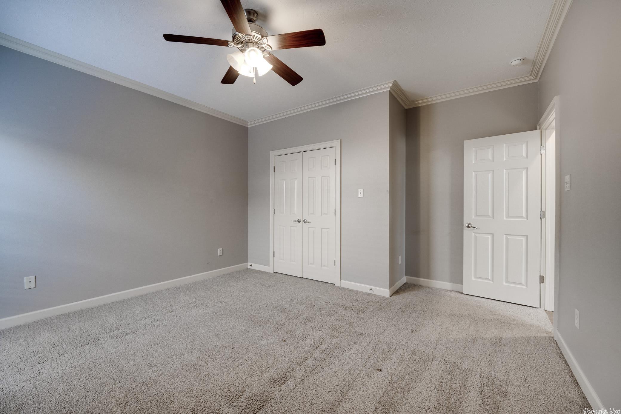 SOUTH WIND - Residential