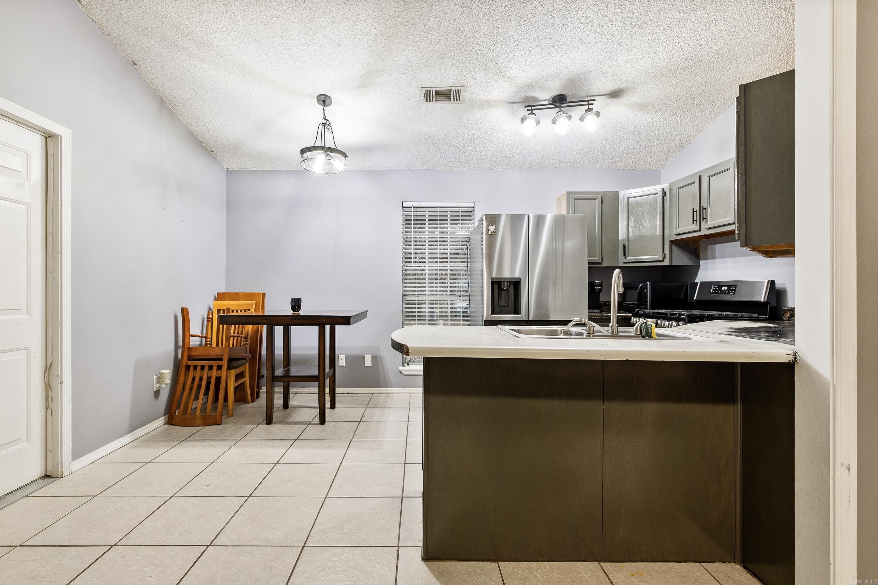 EAGLE POINT - Residential