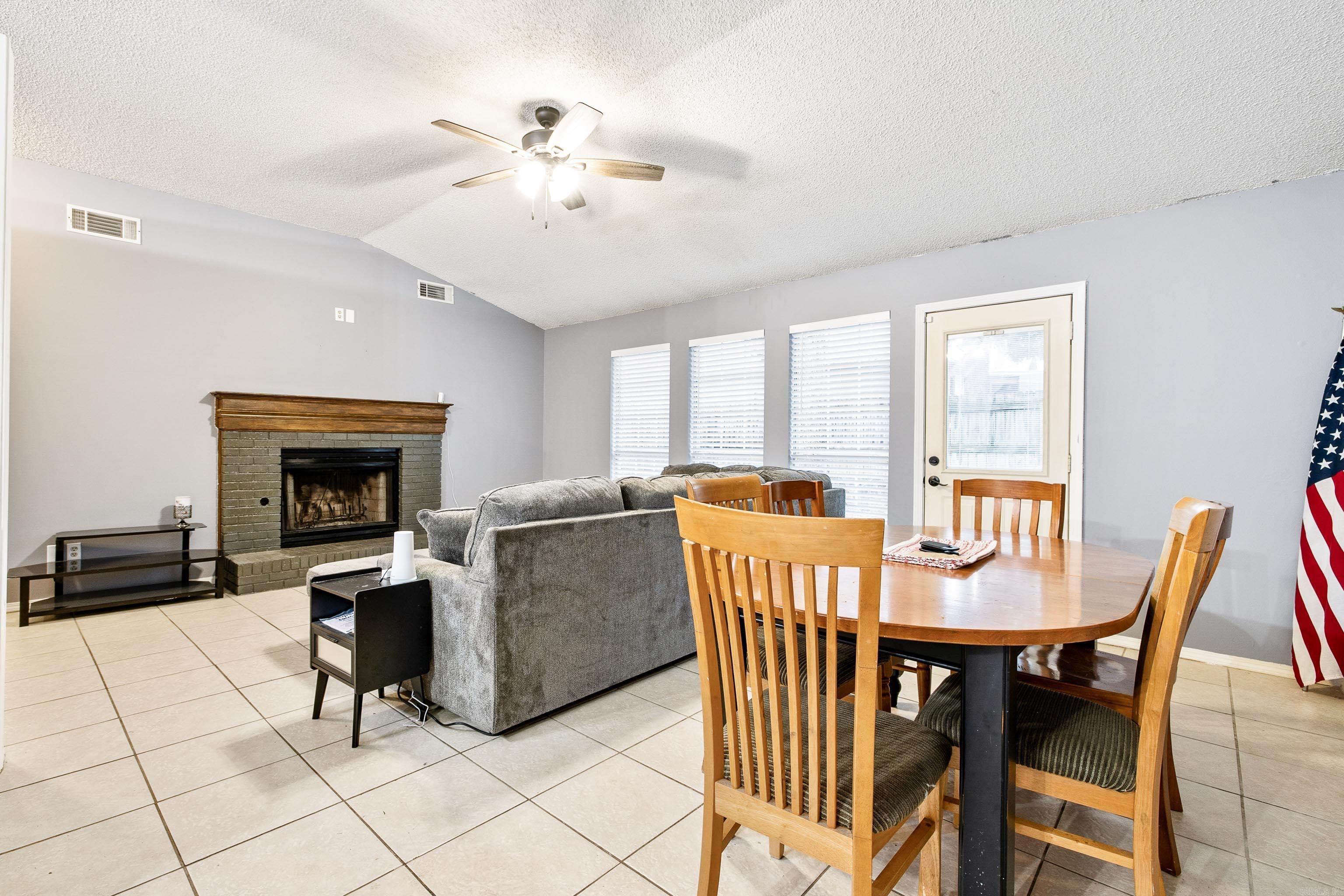 EAGLE POINT - Residential