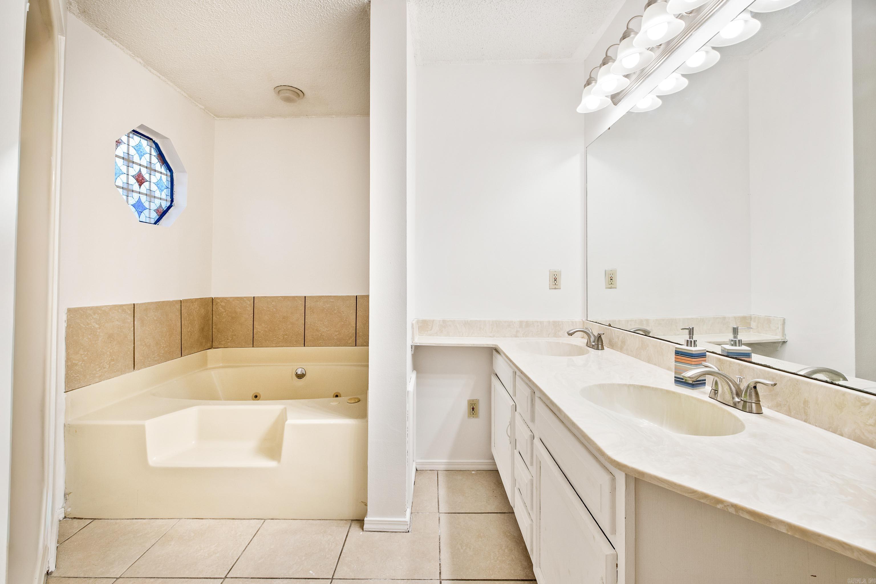 EAGLE POINT - Residential