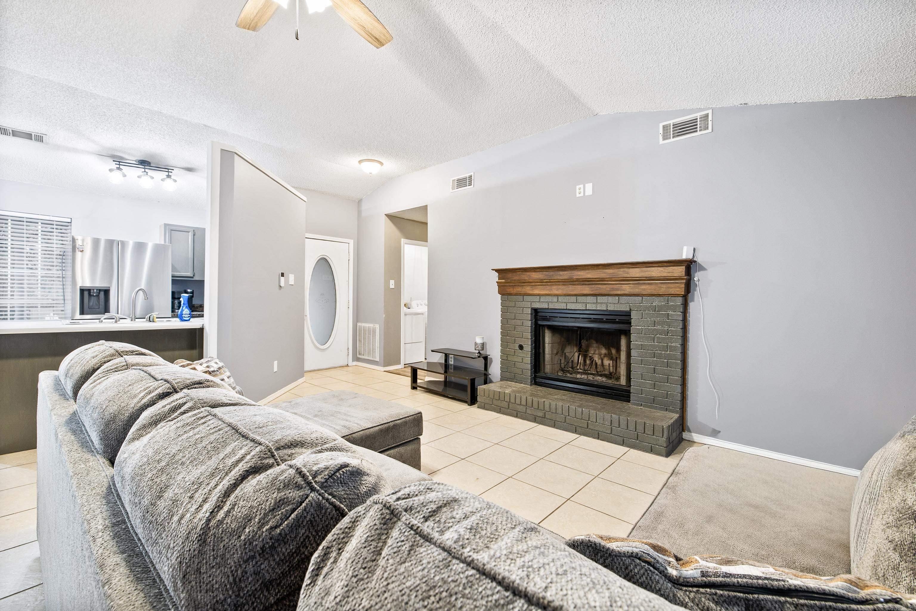 EAGLE POINT - Residential