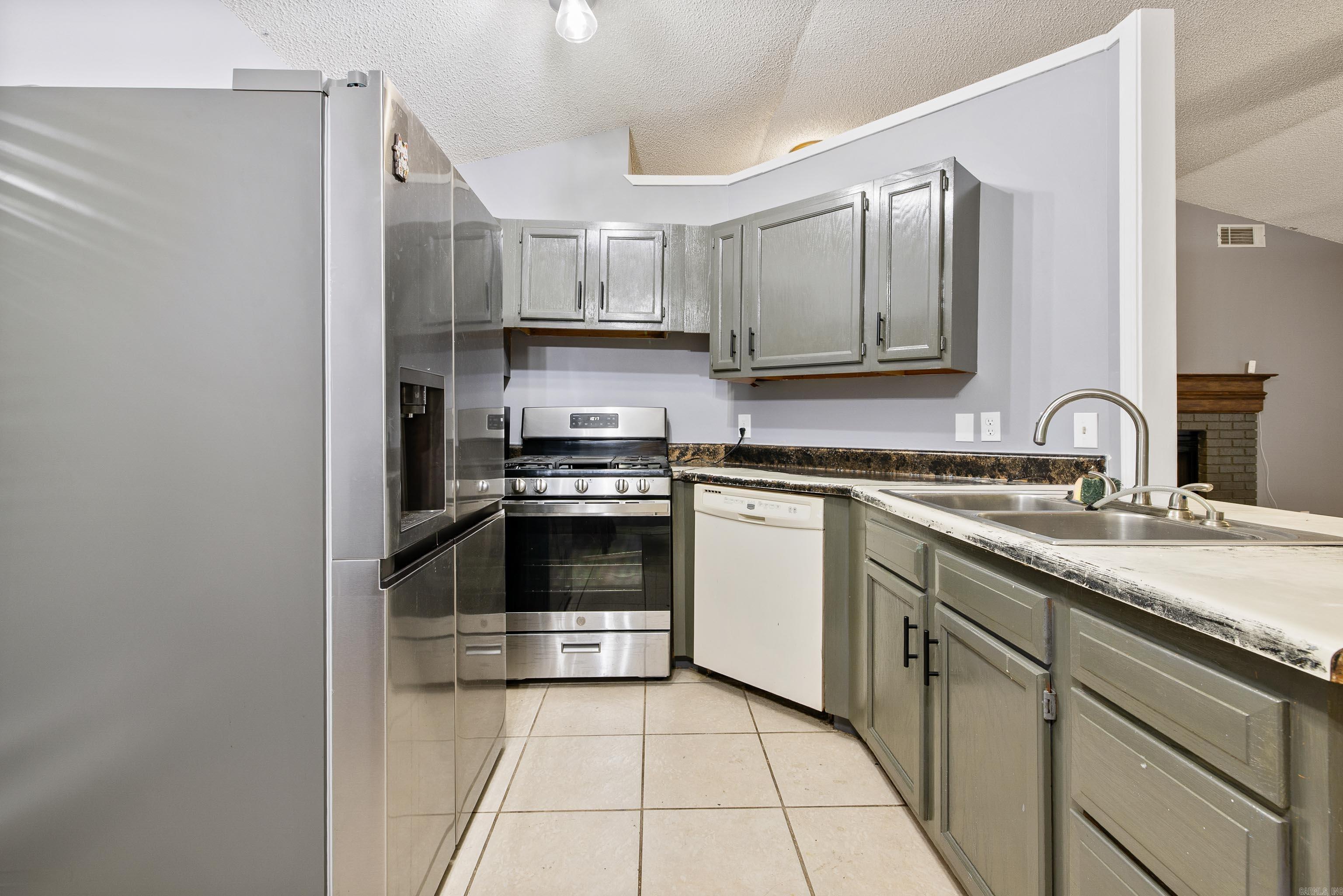 EAGLE POINT - Residential