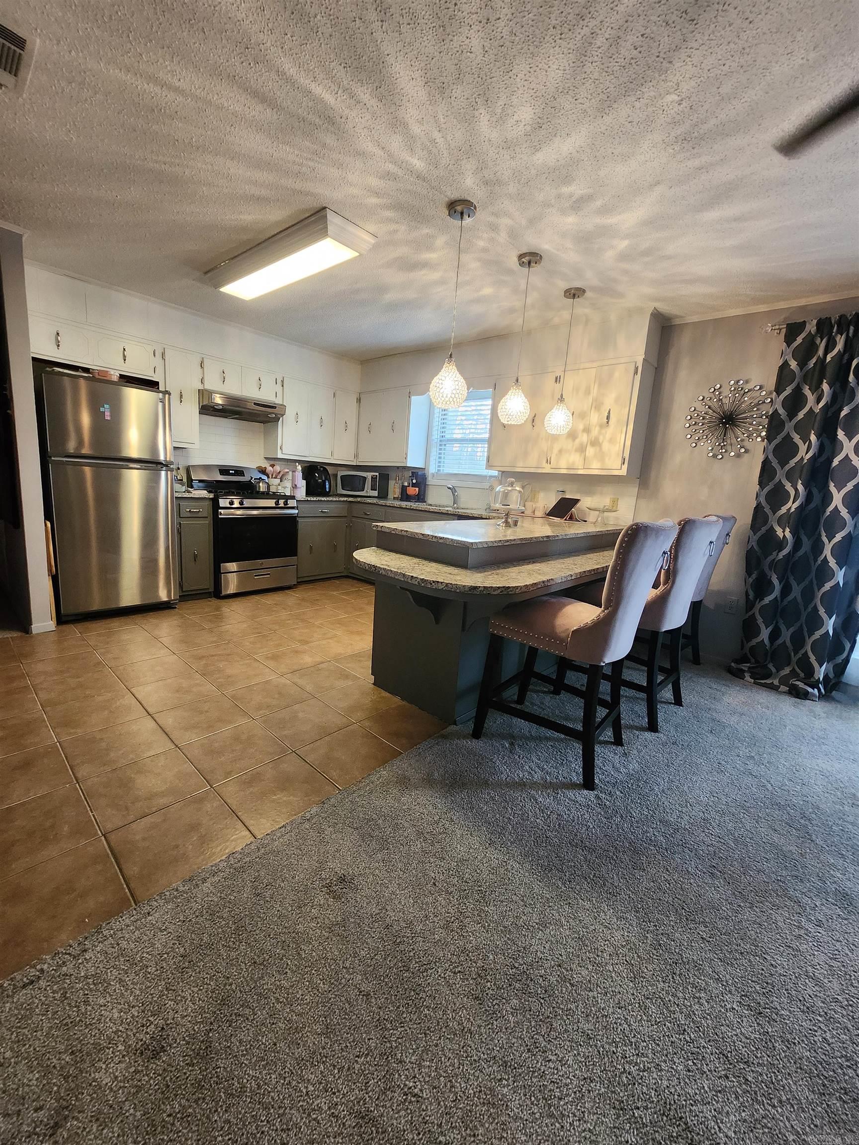 WESTERN HILLS ADD - Residential