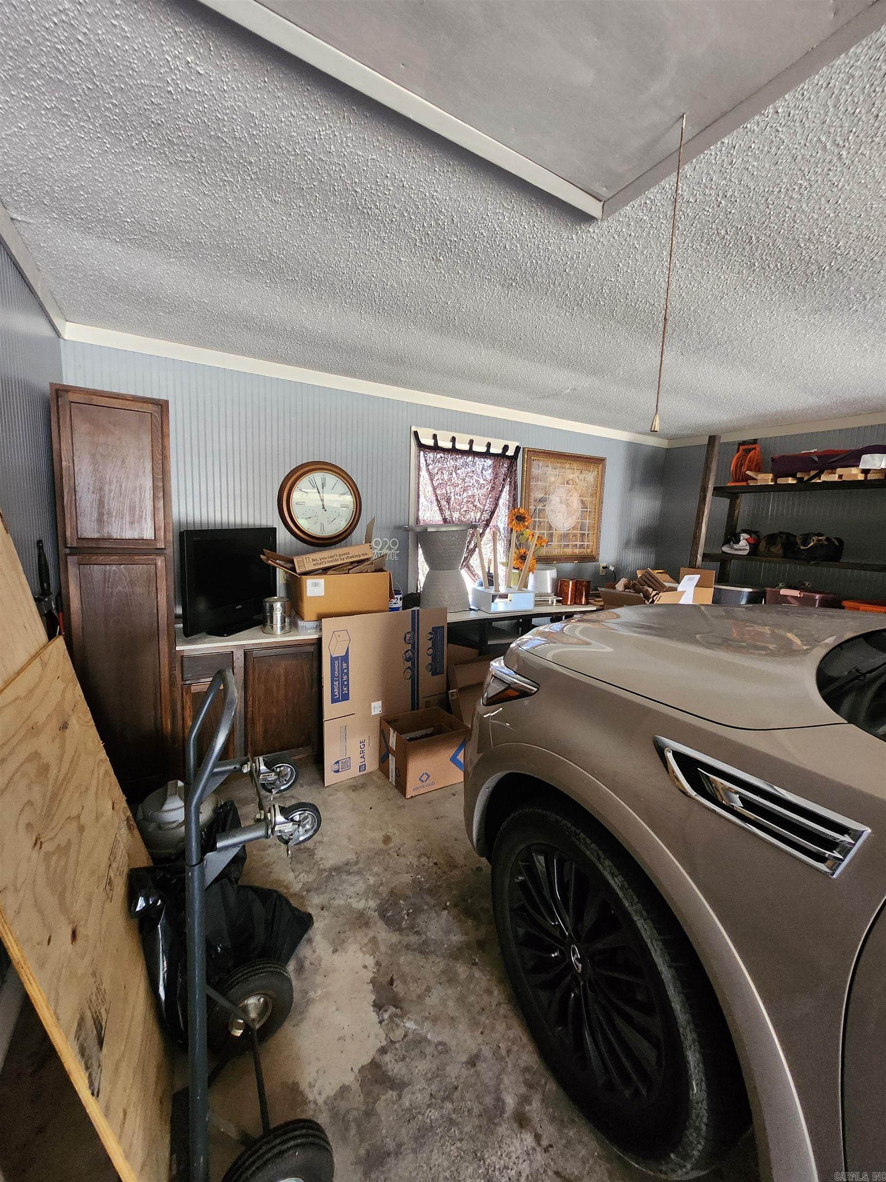 WESTERN HILLS ADD - Residential