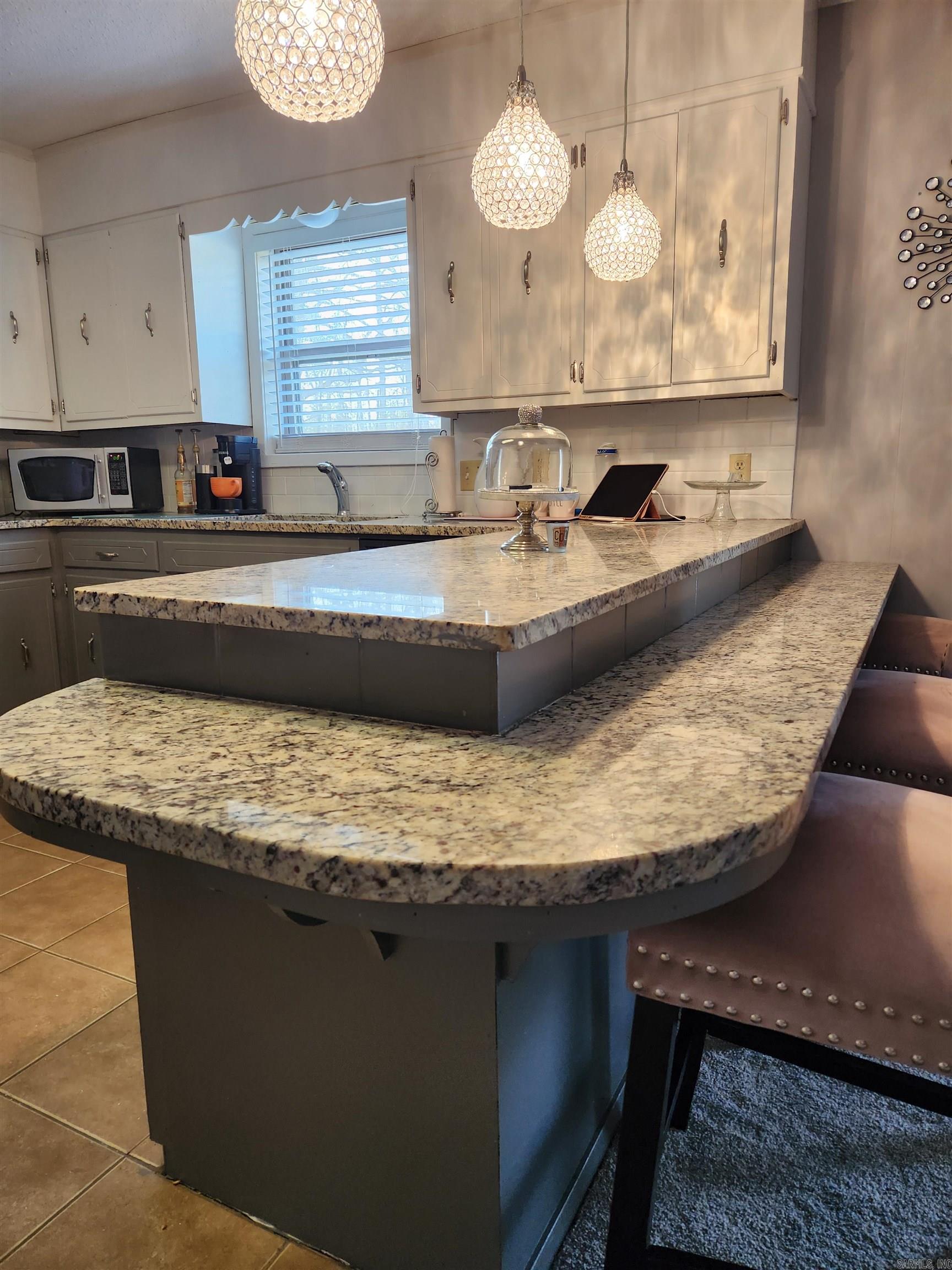 WESTERN HILLS ADD - Residential