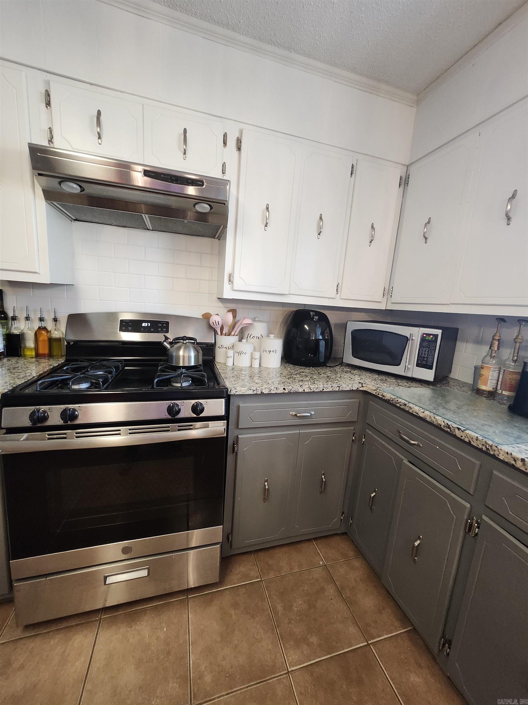 WESTERN HILLS ADD - Residential