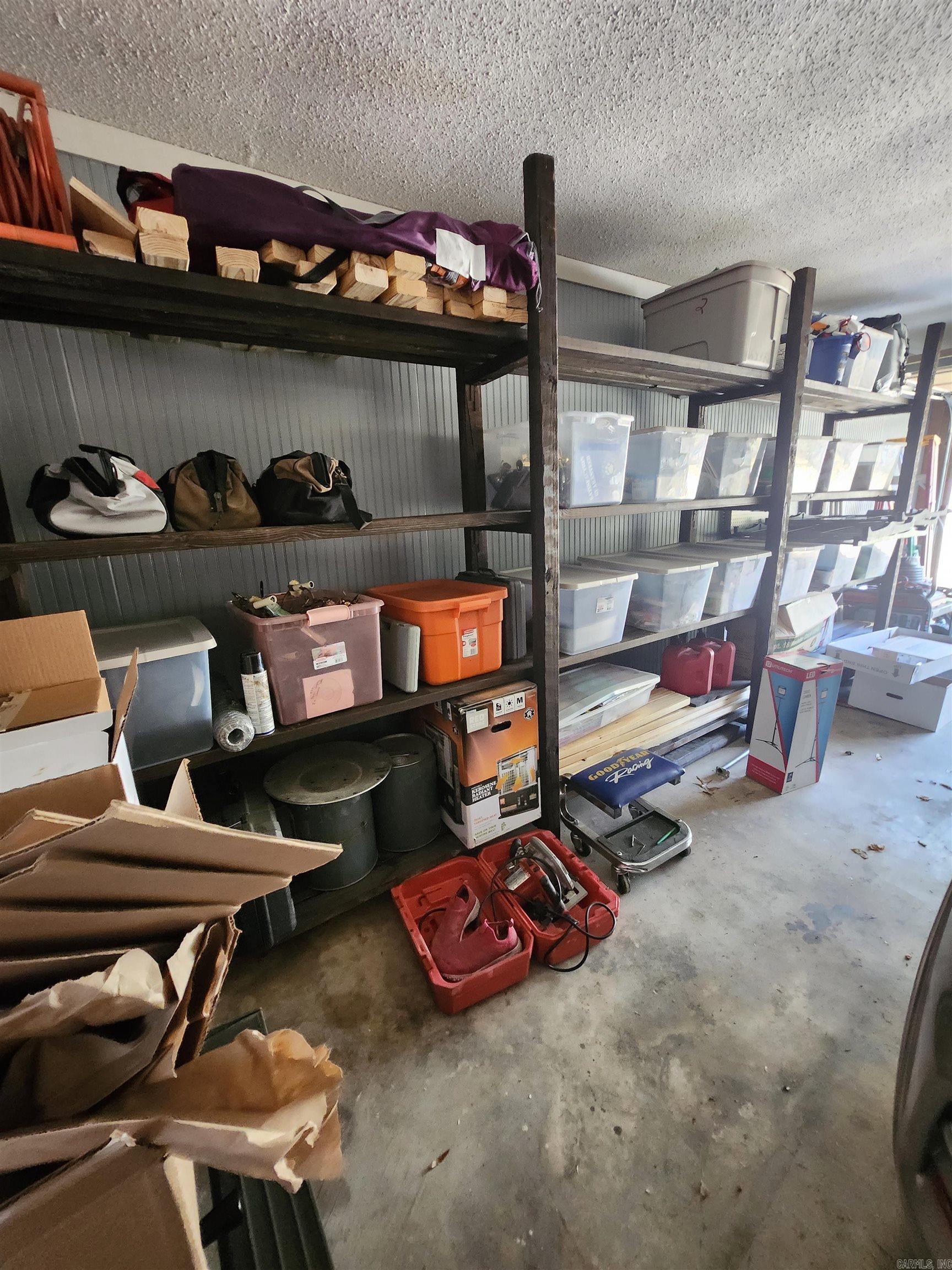 WESTERN HILLS ADD - Residential