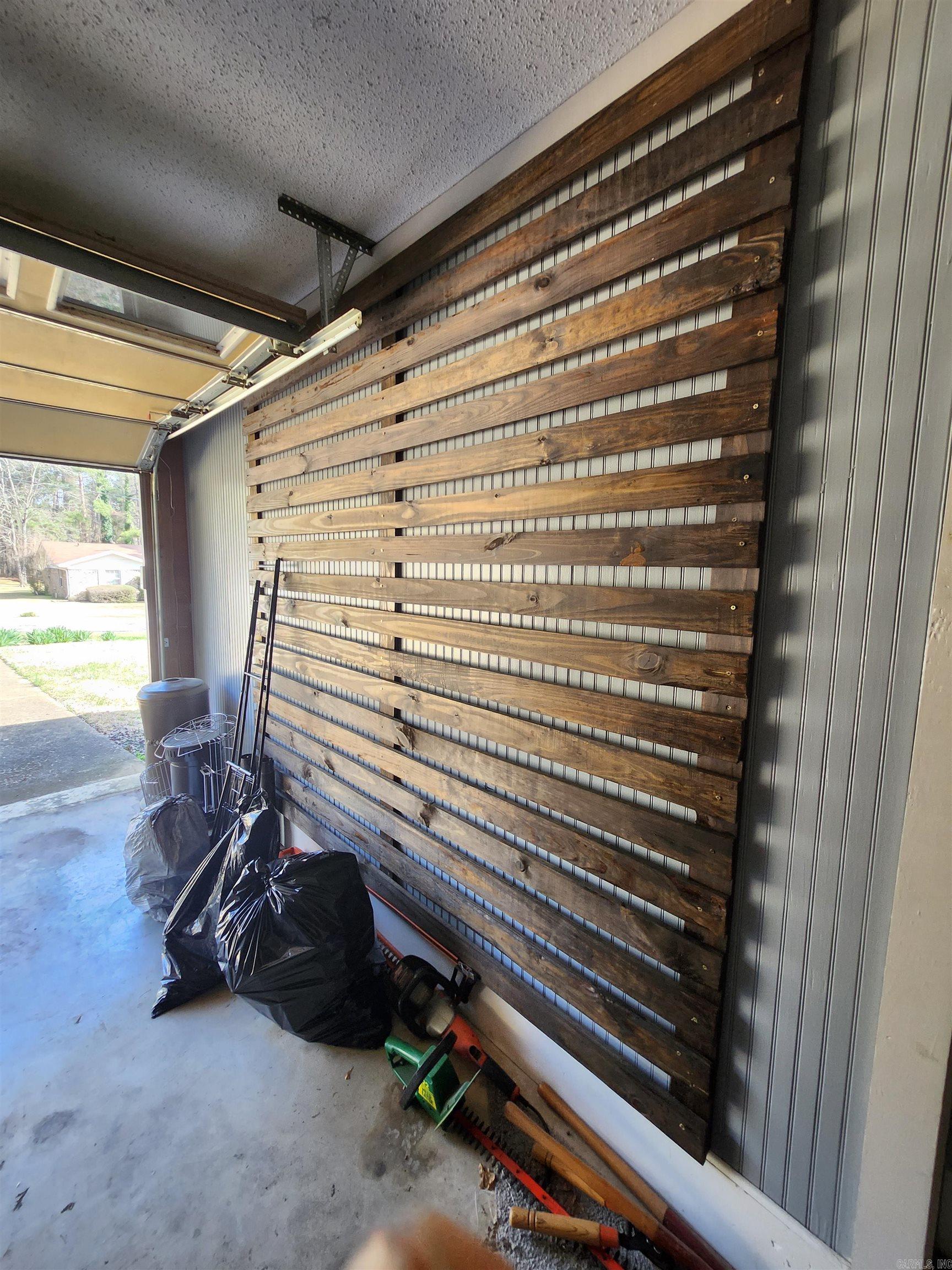 WESTERN HILLS ADD - Residential