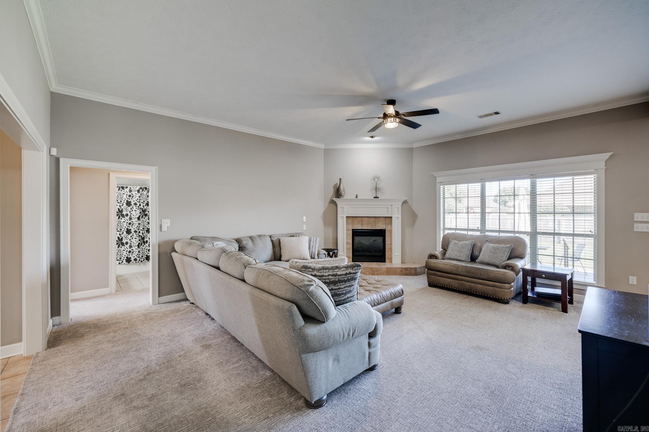 SOUTH WIND - Residential