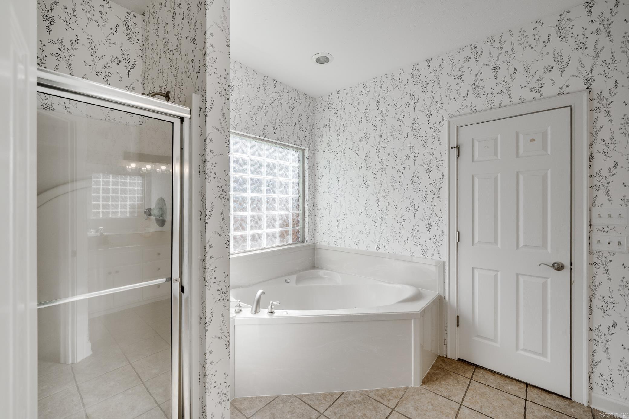 SOUTH WIND - Residential