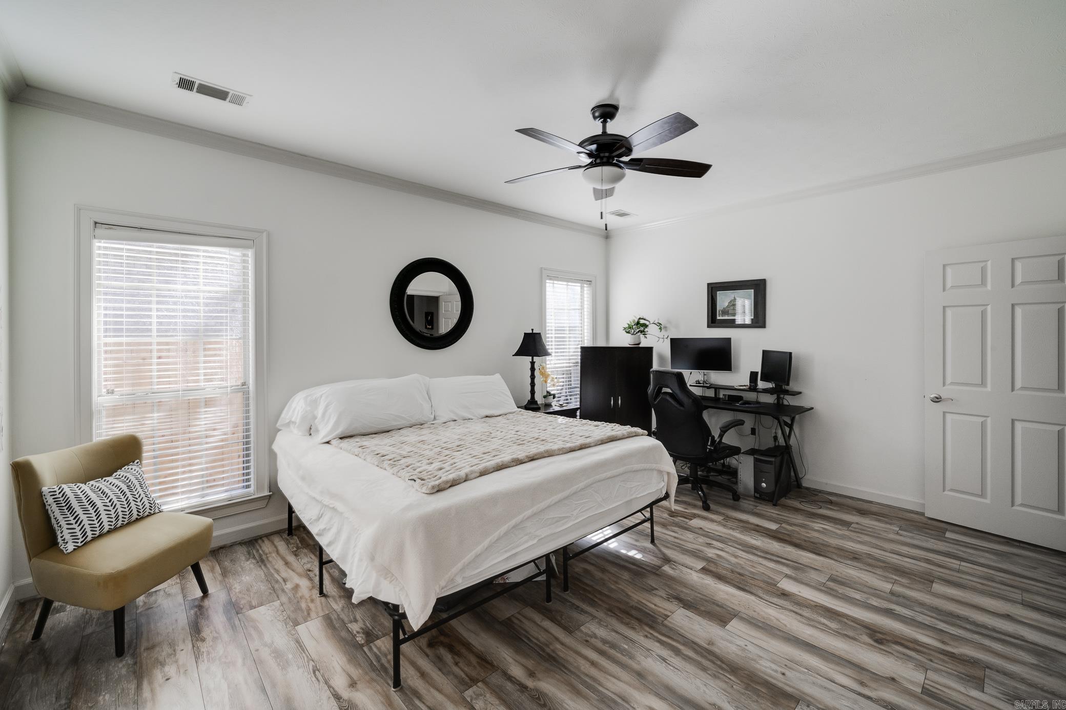 SOUTH WIND - Residential