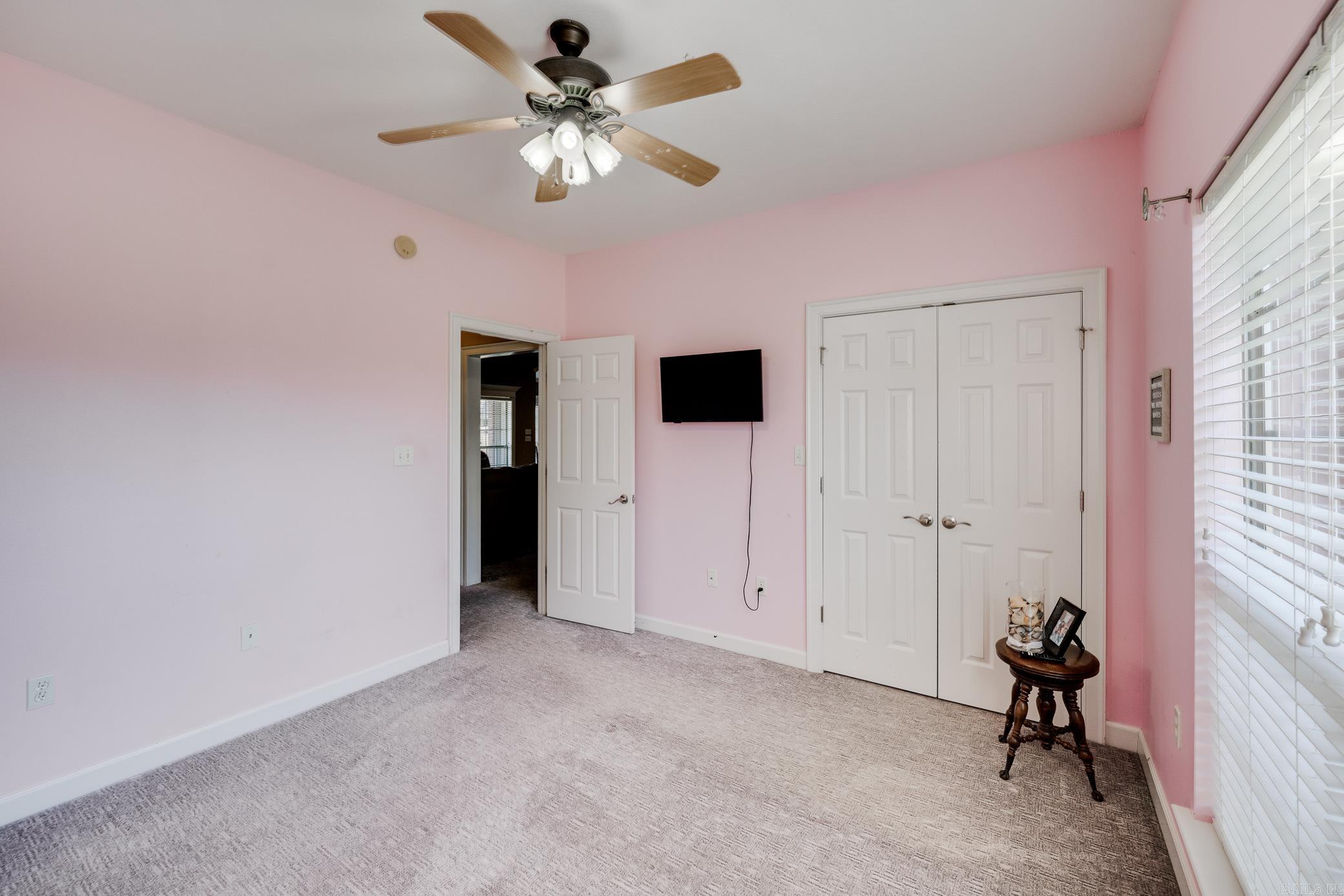 SOUTH WIND - Residential