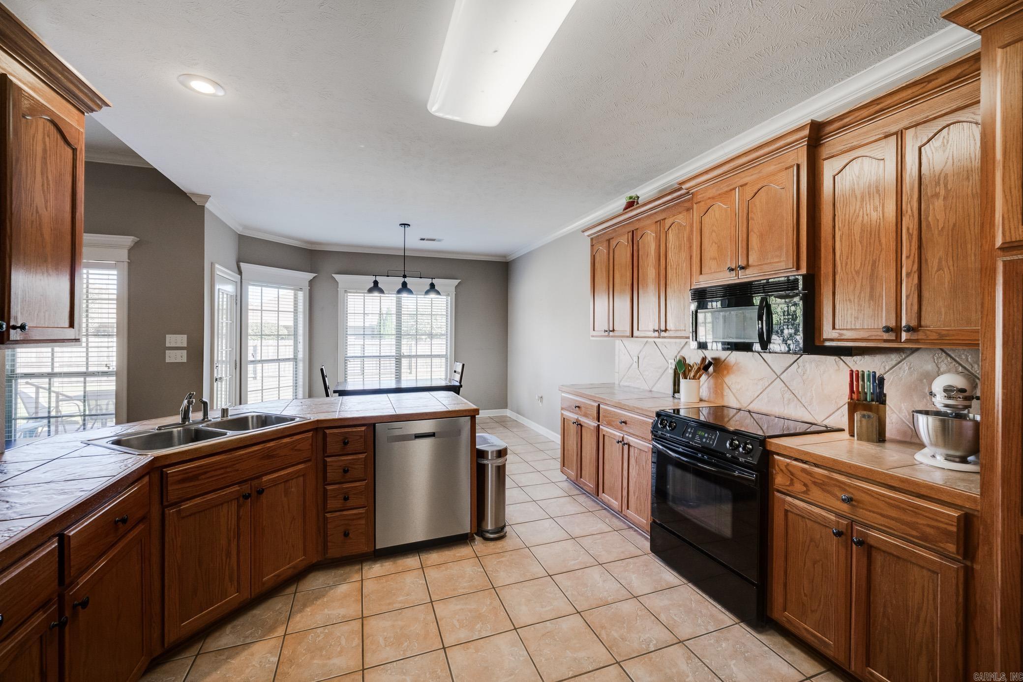 SOUTH WIND - Residential