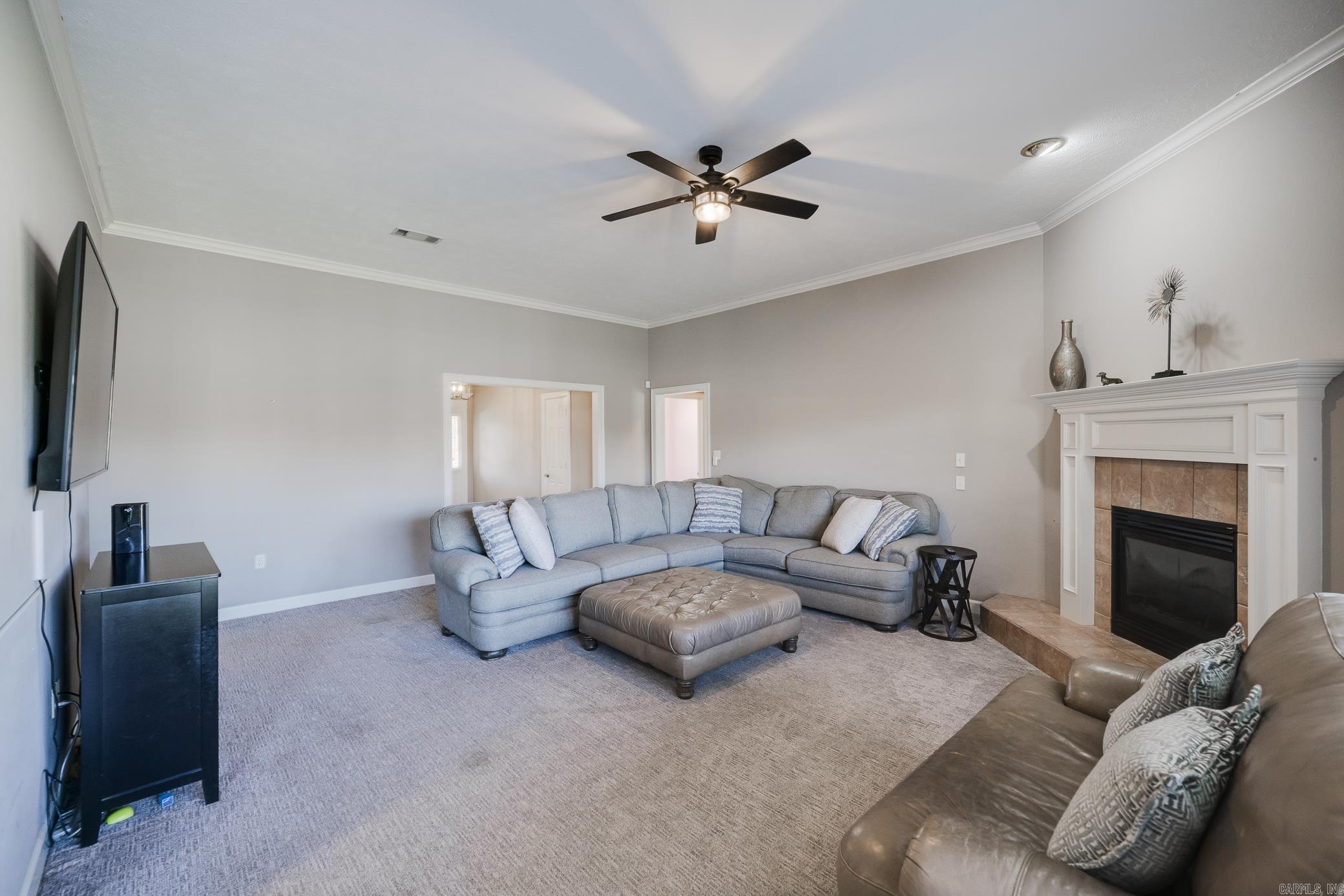 SOUTH WIND - Residential