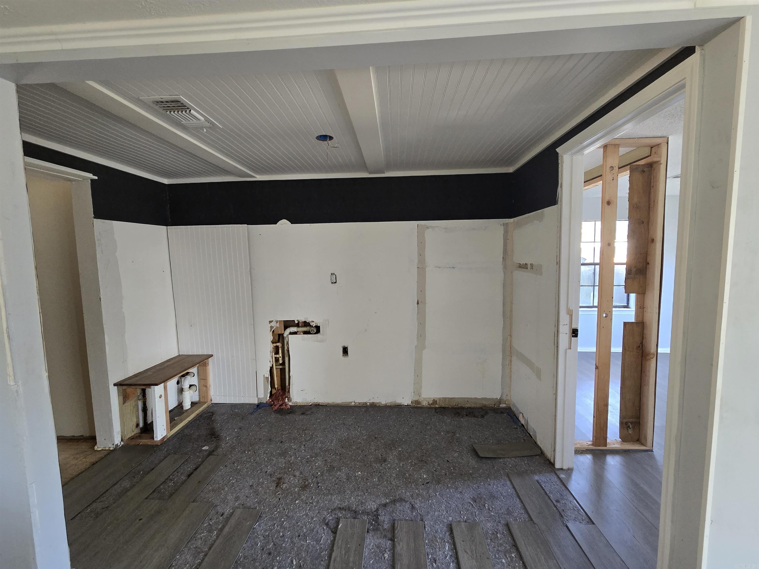 Lawrence #4 - Residential