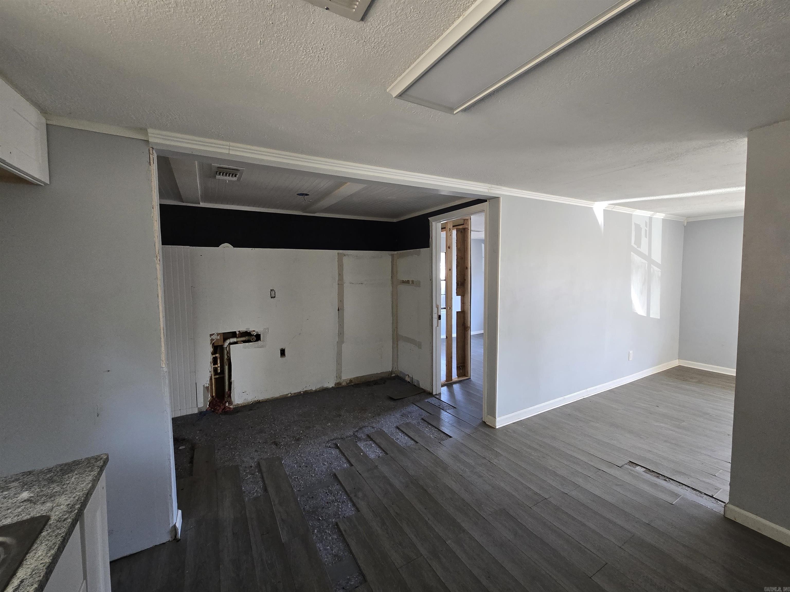 Lawrence #4 - Residential