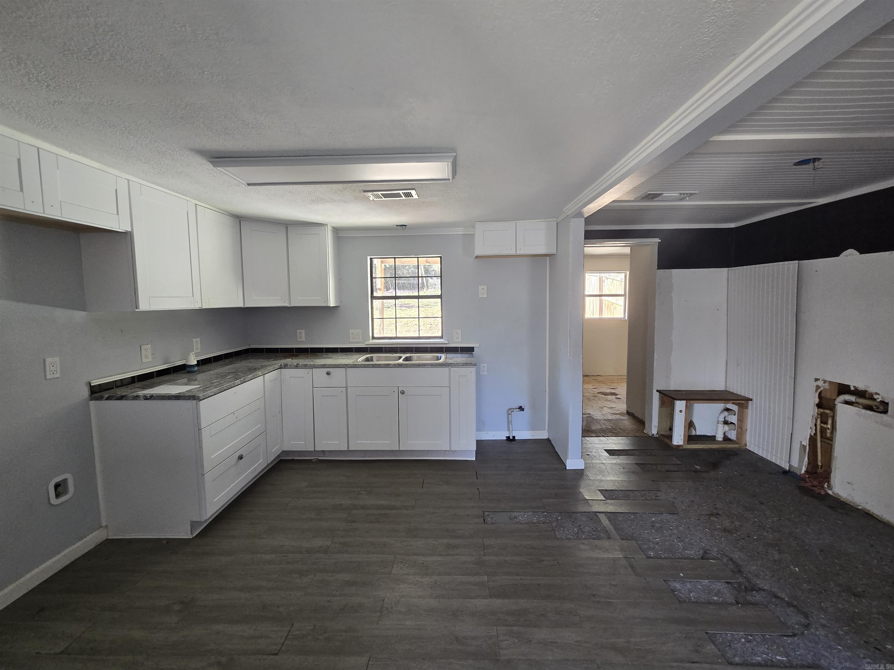 Lawrence #4 - Residential