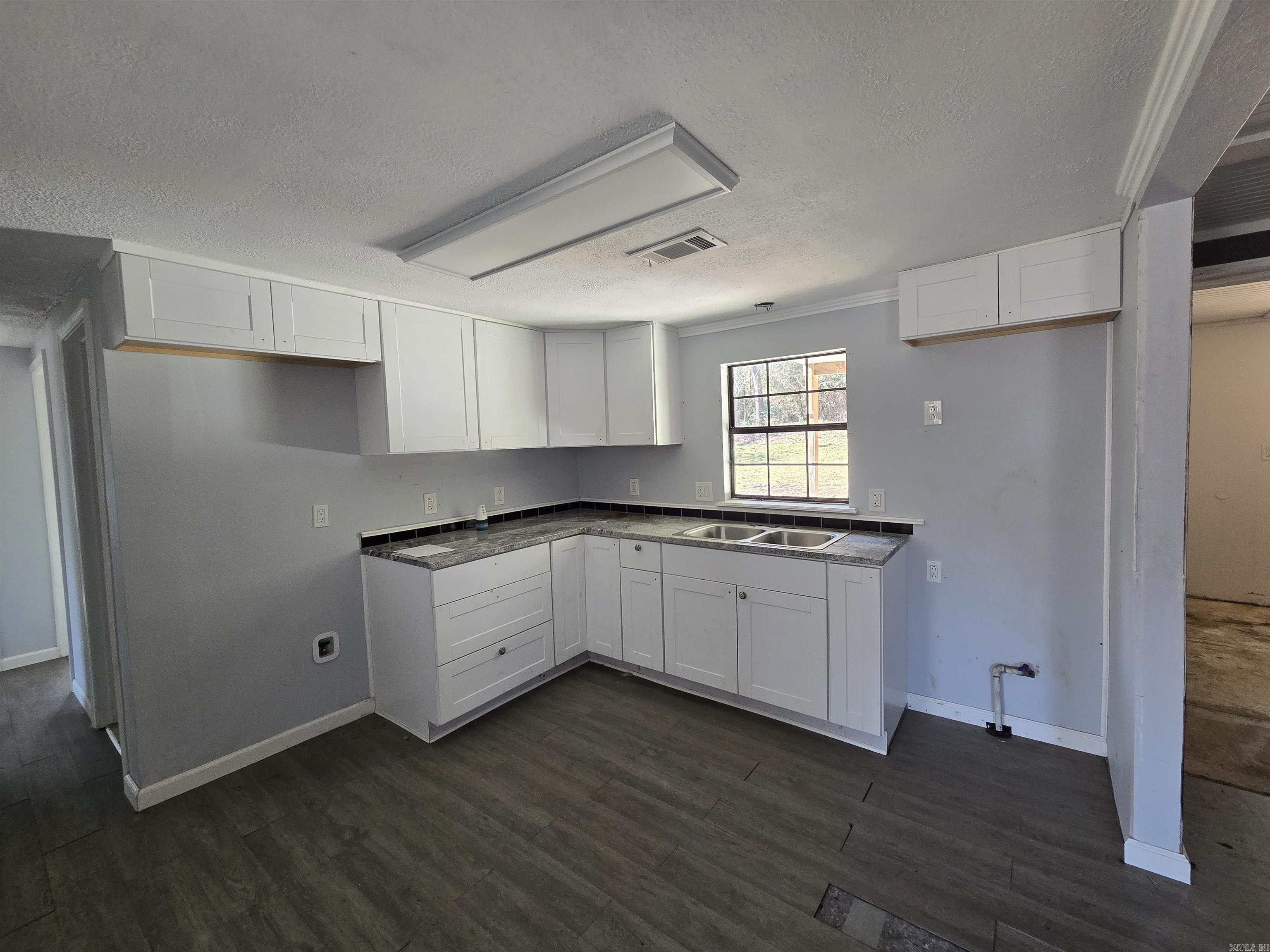 Lawrence #4 - Residential