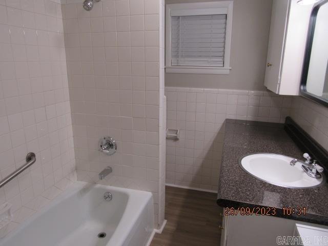Robinsons Plan - Residential Lease