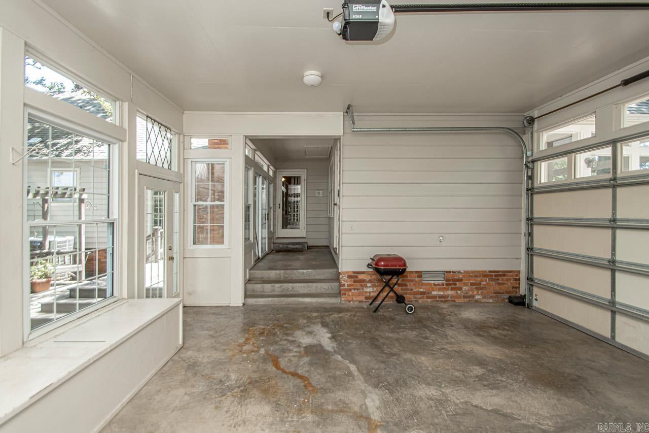 INDIAN HILLS - Residential