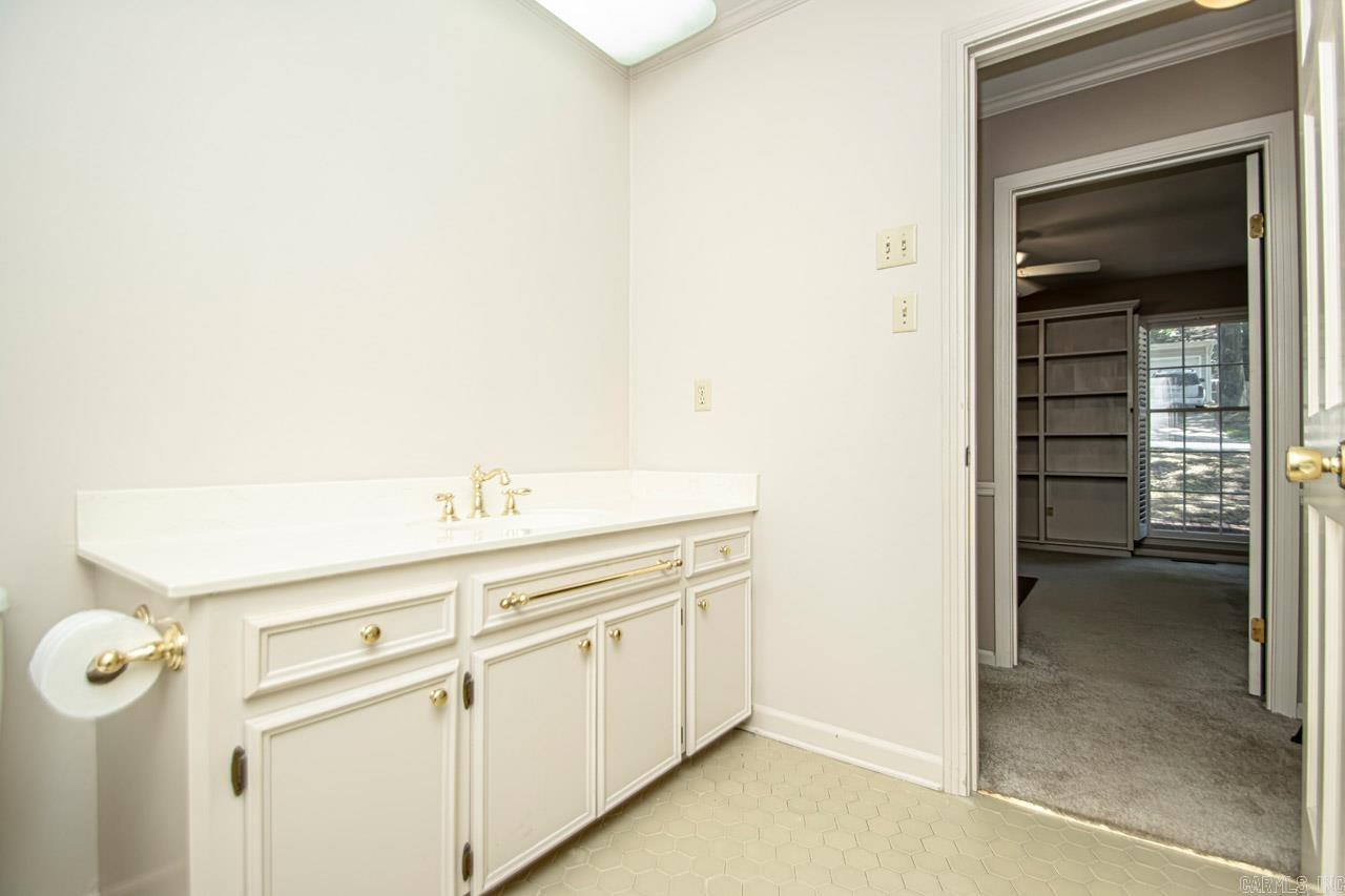 INDIAN HILLS - Residential