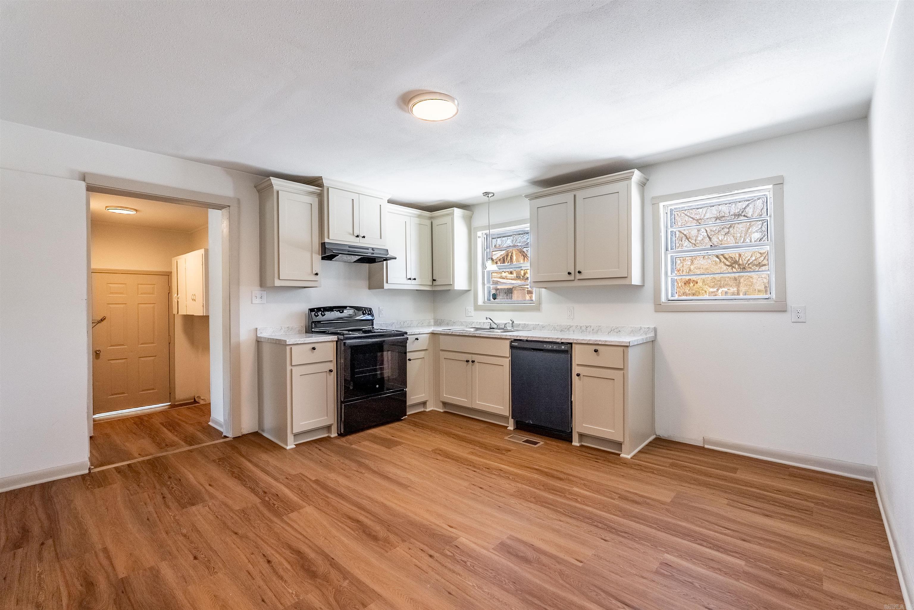 LEWIS BAILEY - Residential