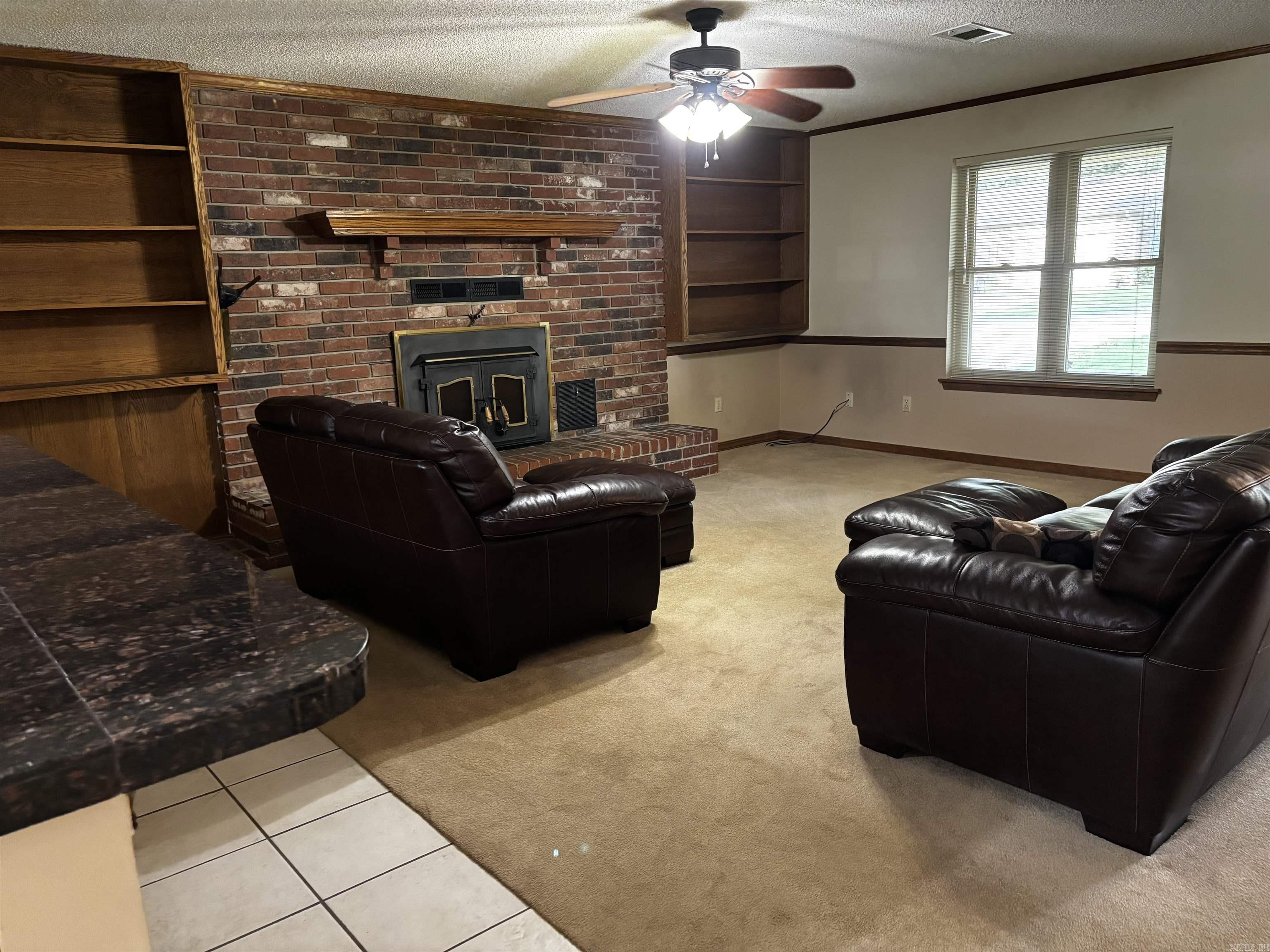 OAKBROOKE - Residential