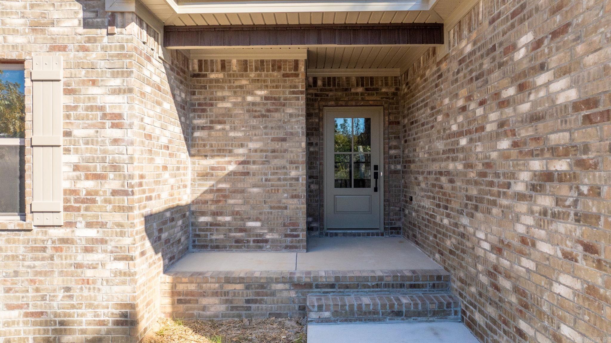ULES WATSON PLACE - Residential