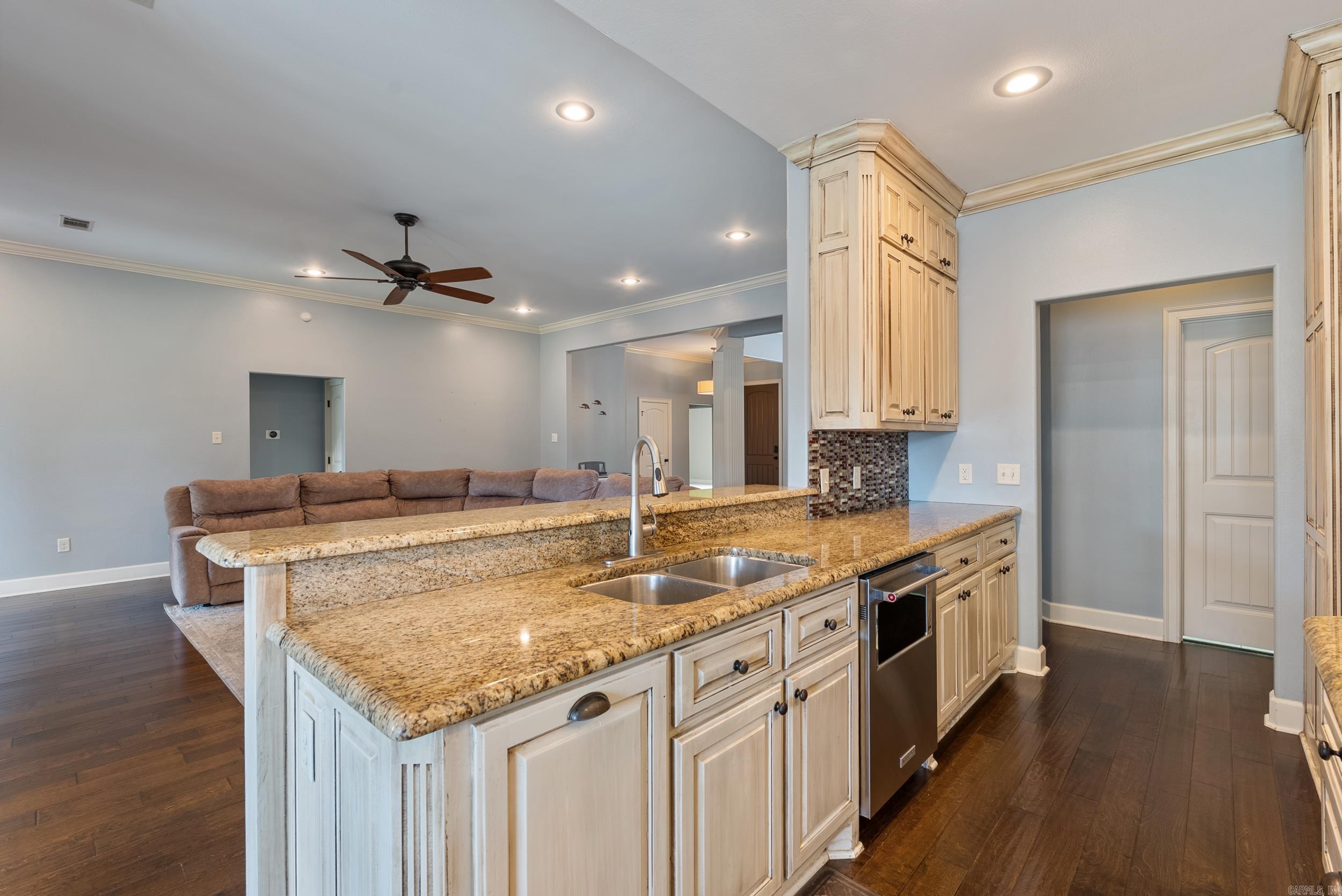 FIELDSTONE - Residential
