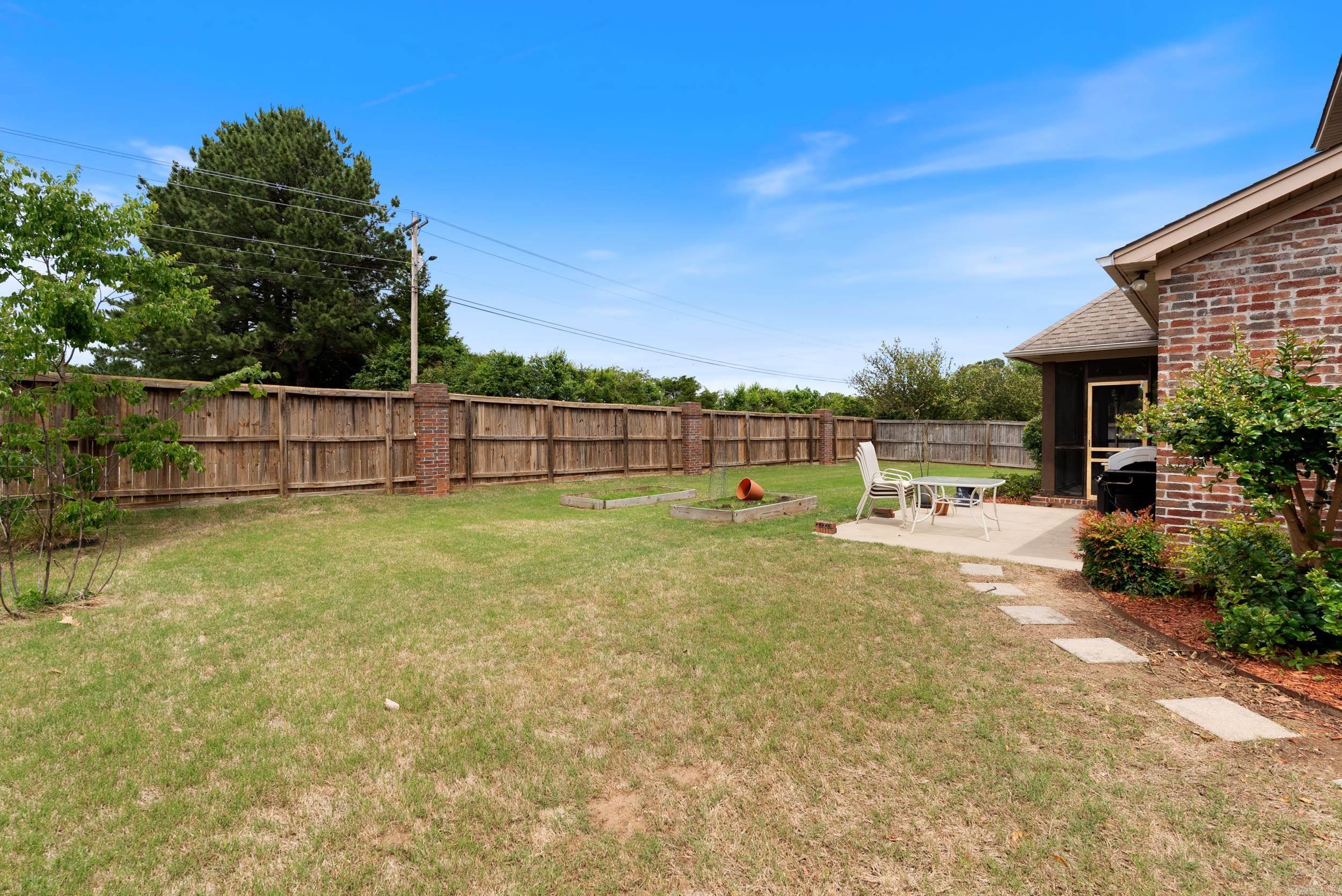 FIELDSTONE - Residential