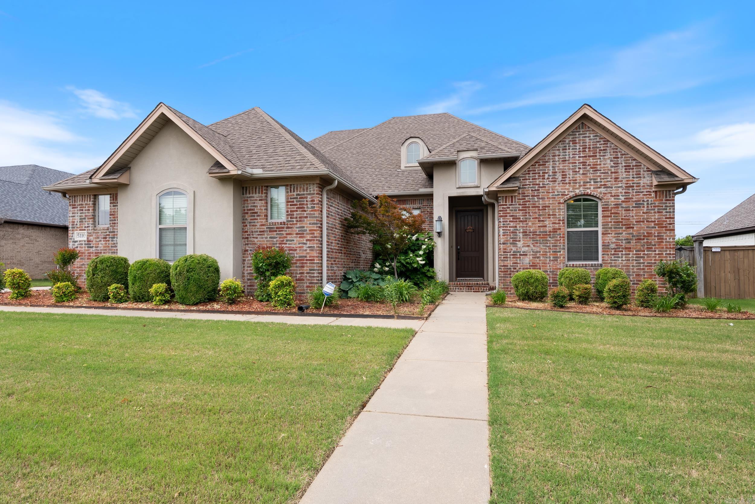 FIELDSTONE - Residential
