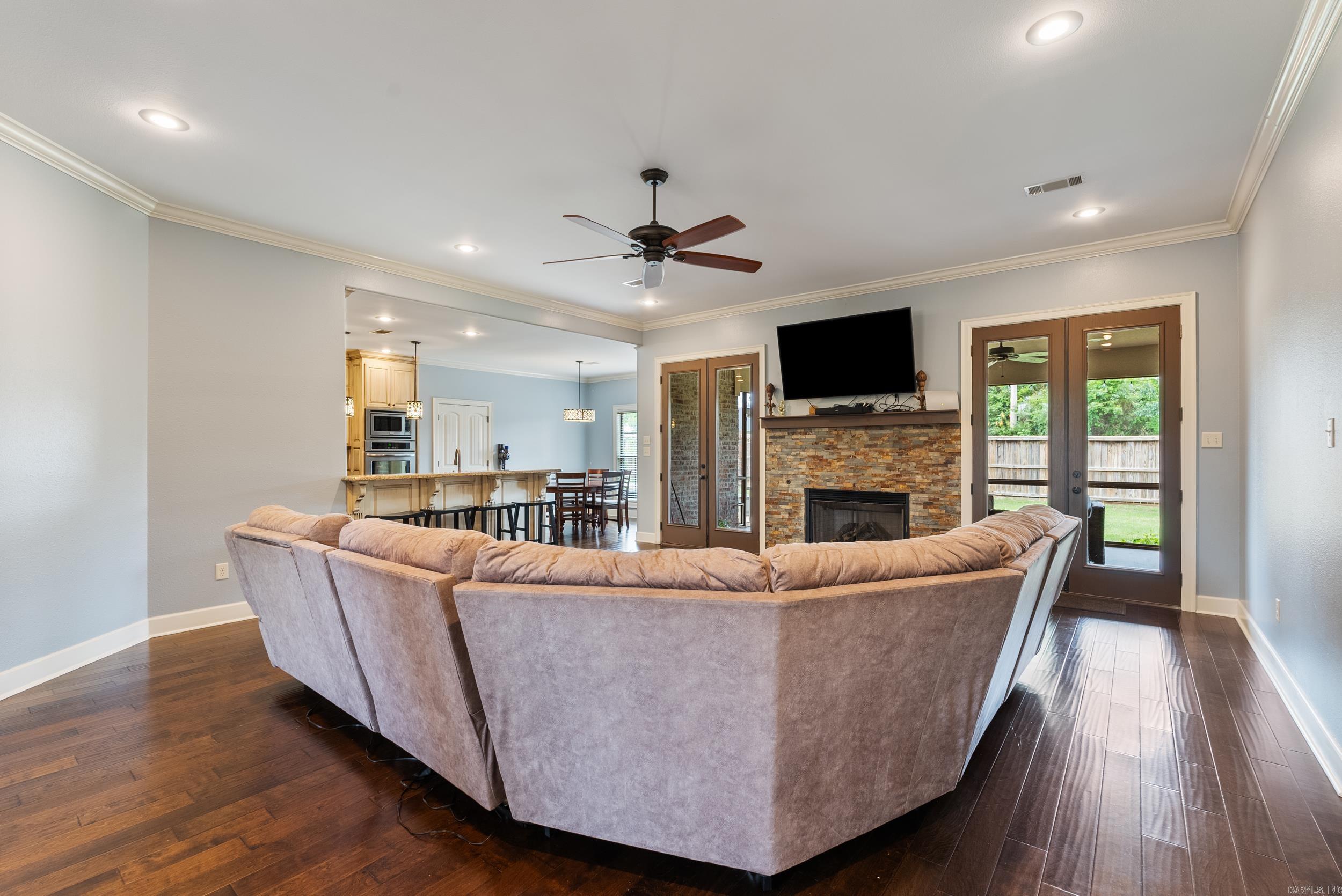 FIELDSTONE - Residential
