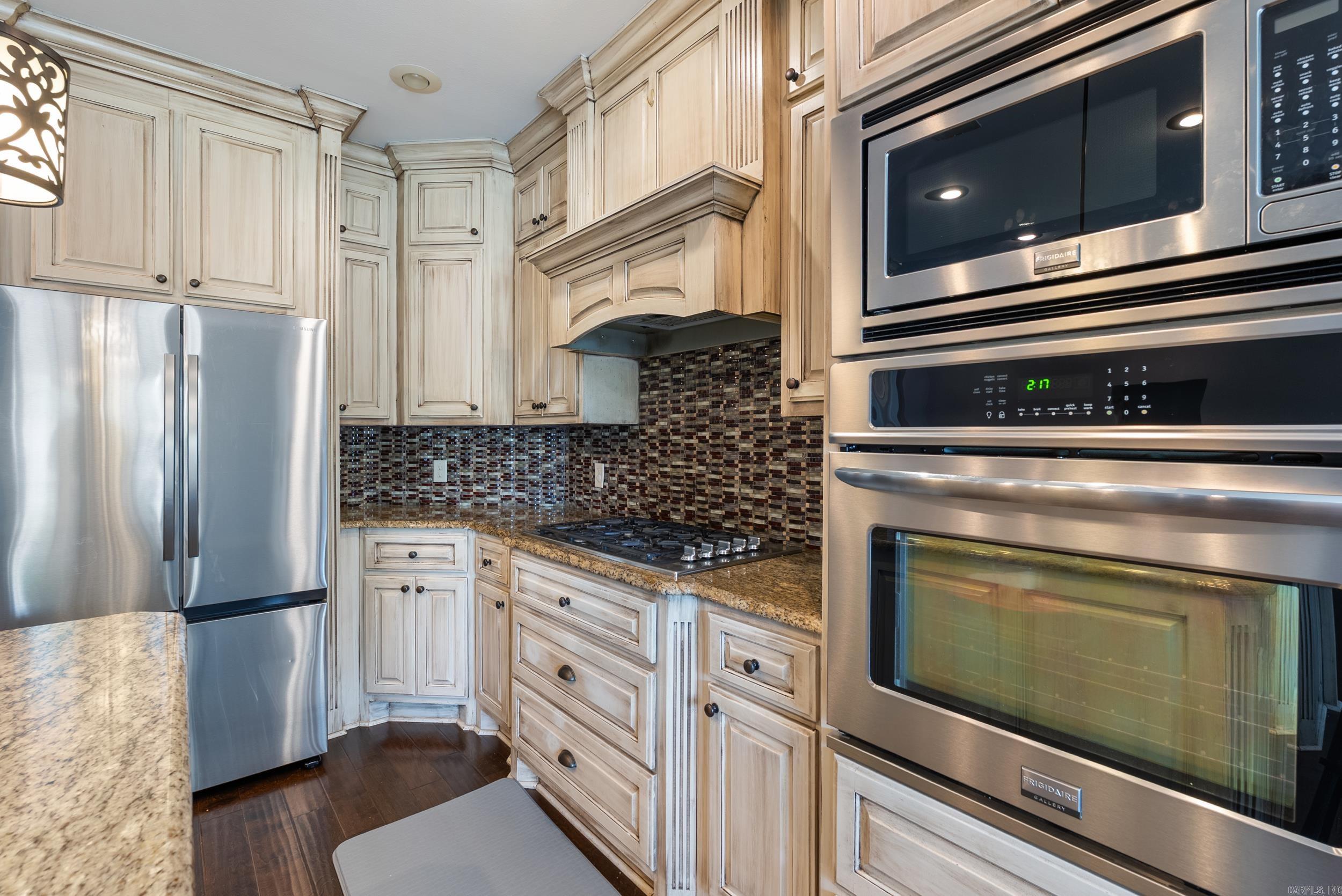 FIELDSTONE - Residential