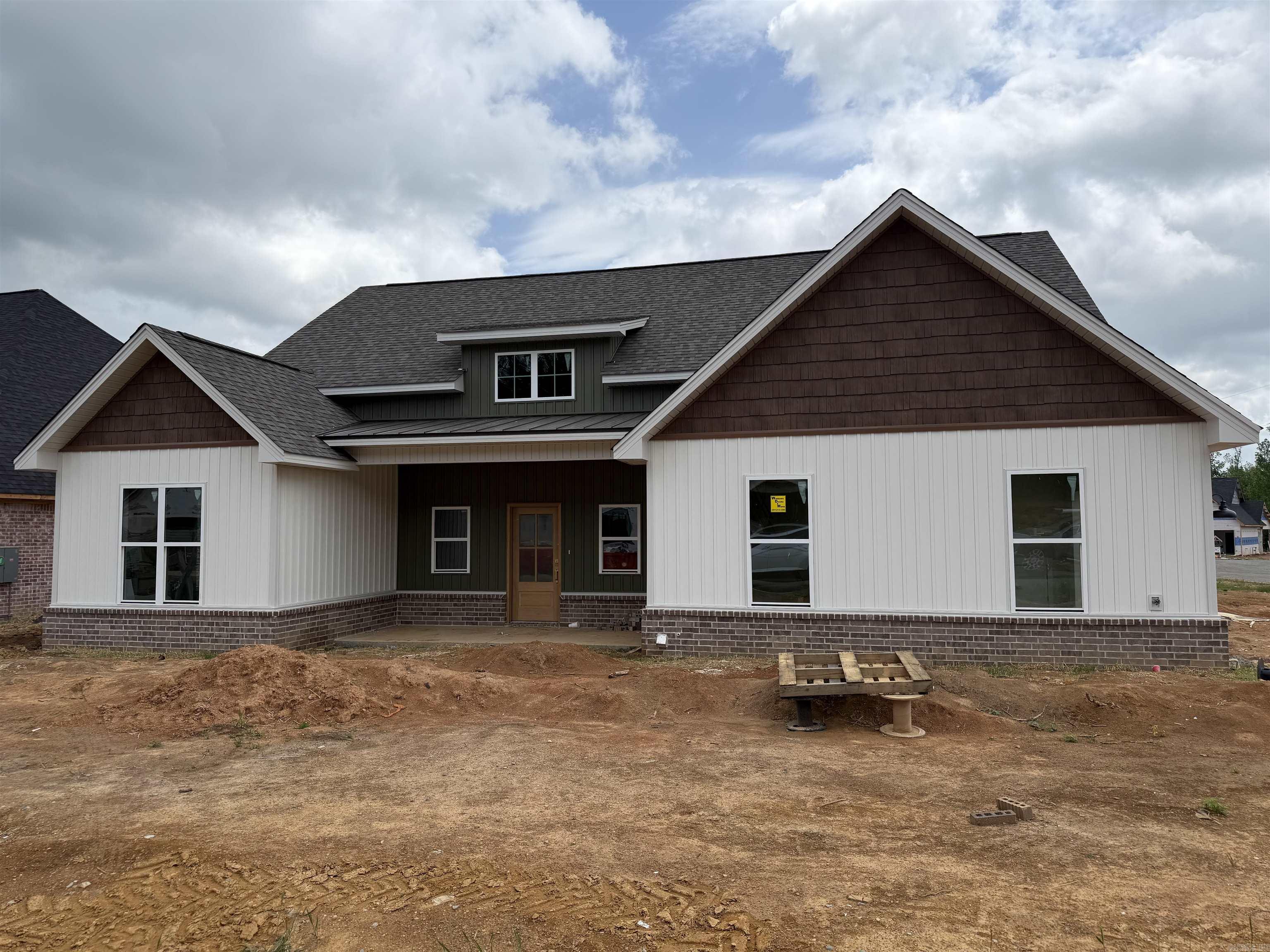 CREEKSIDE - Residential