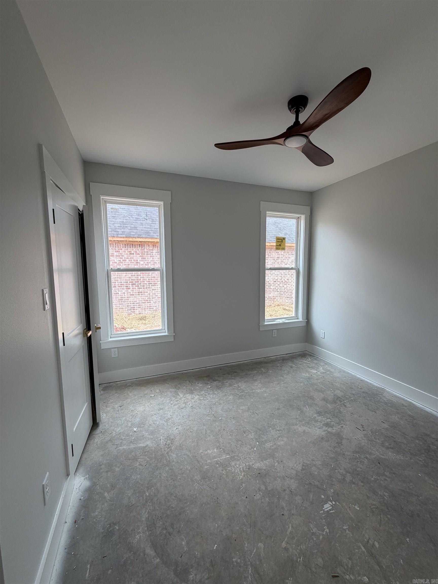 CREEKSIDE - Residential