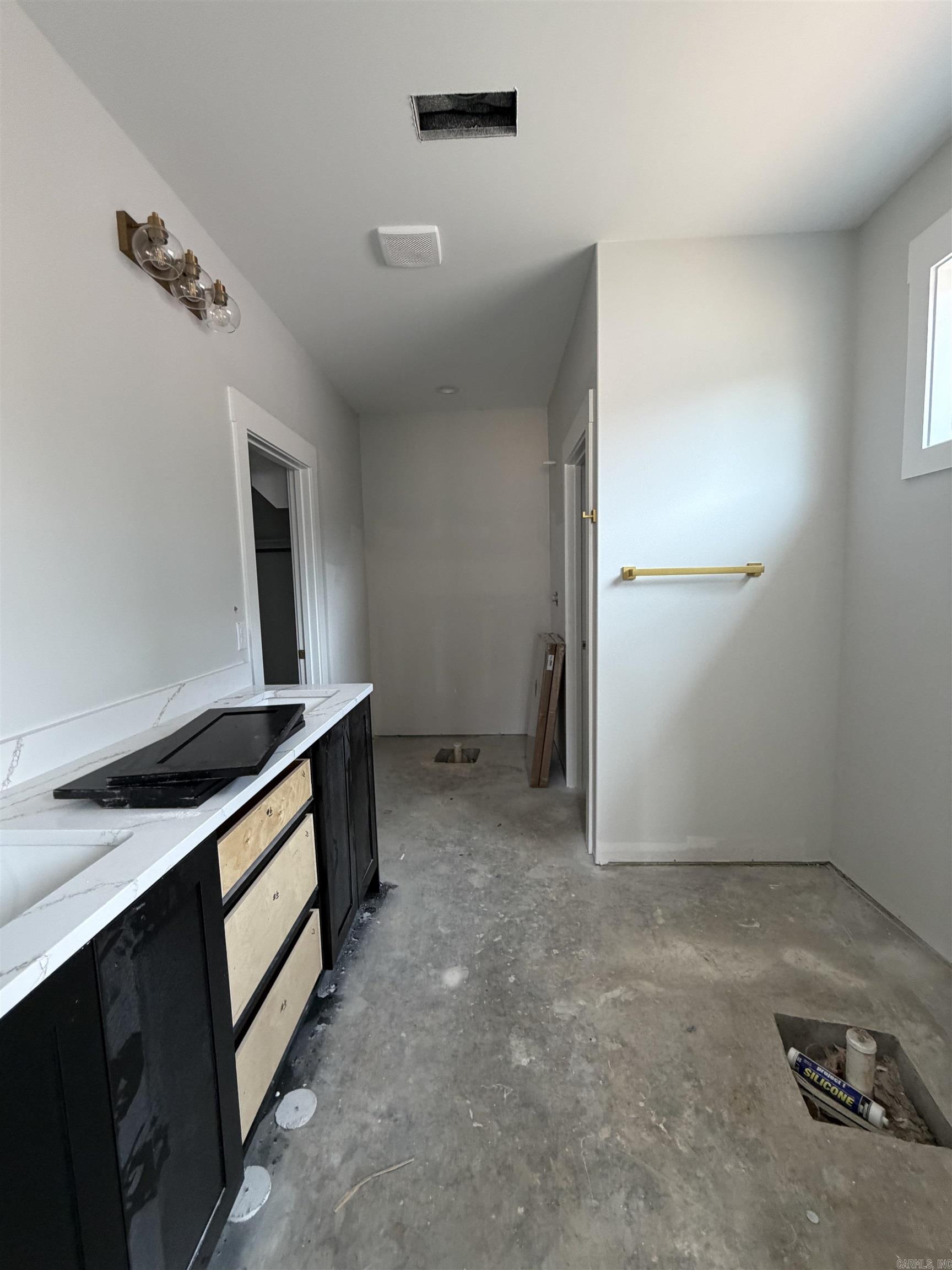 CREEKSIDE - Residential