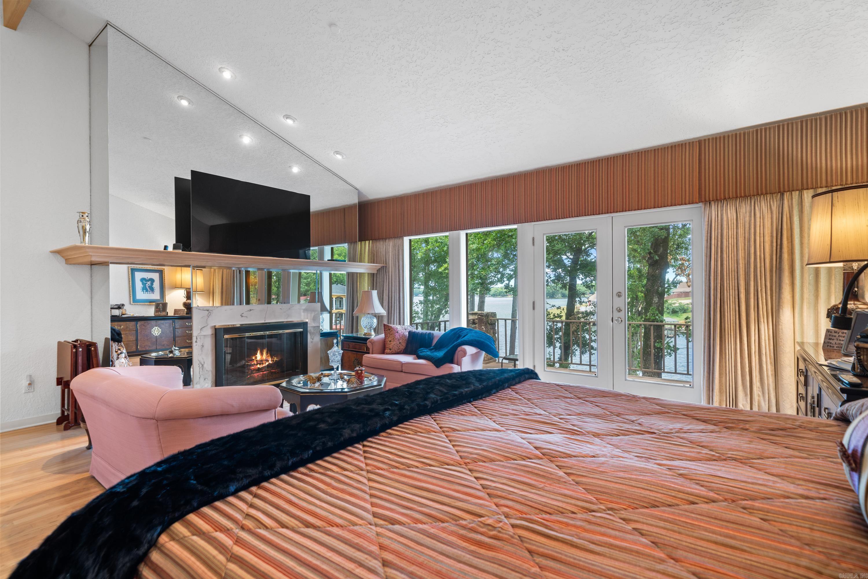 Hamilton Point - Residential