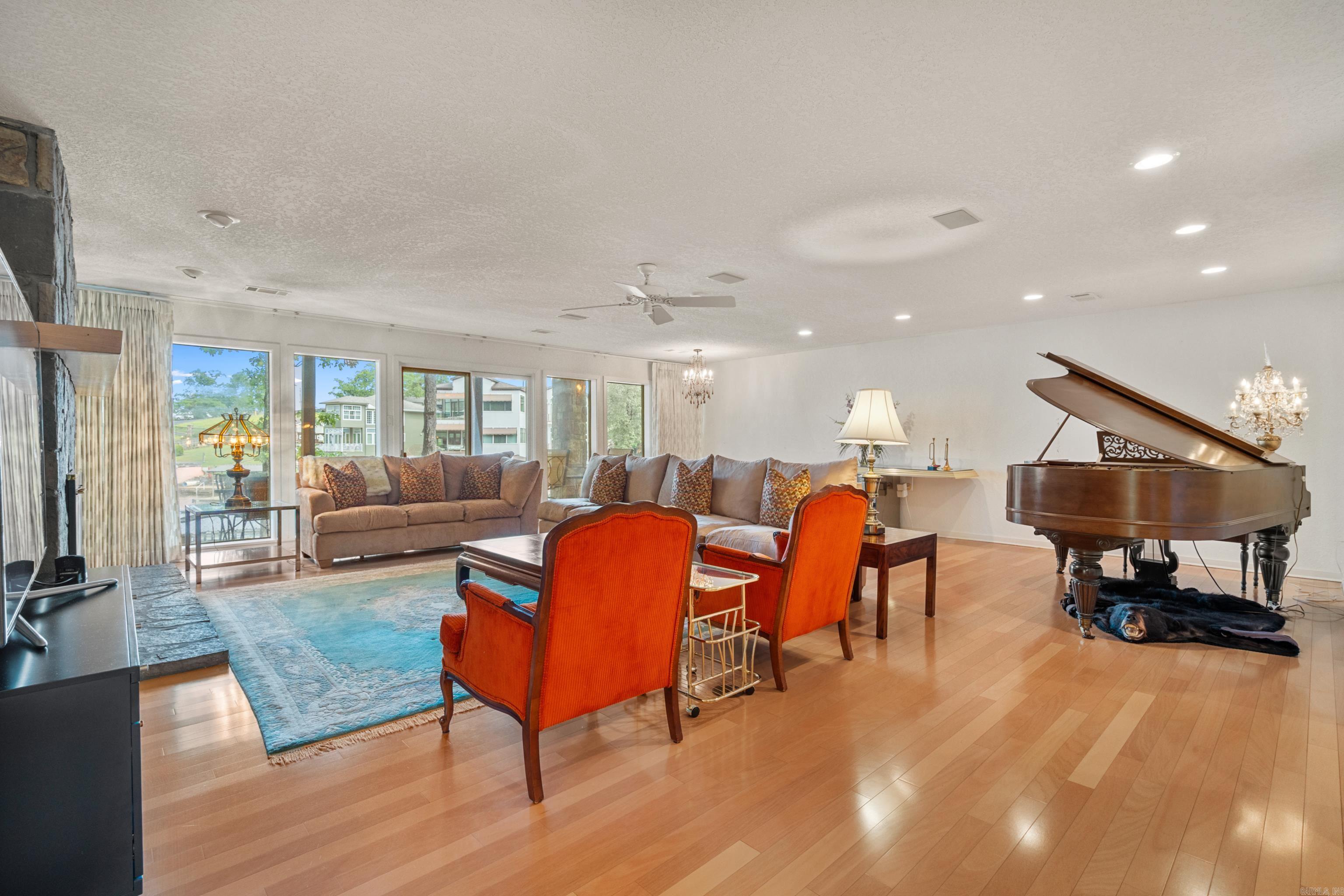Hamilton Point - Residential
