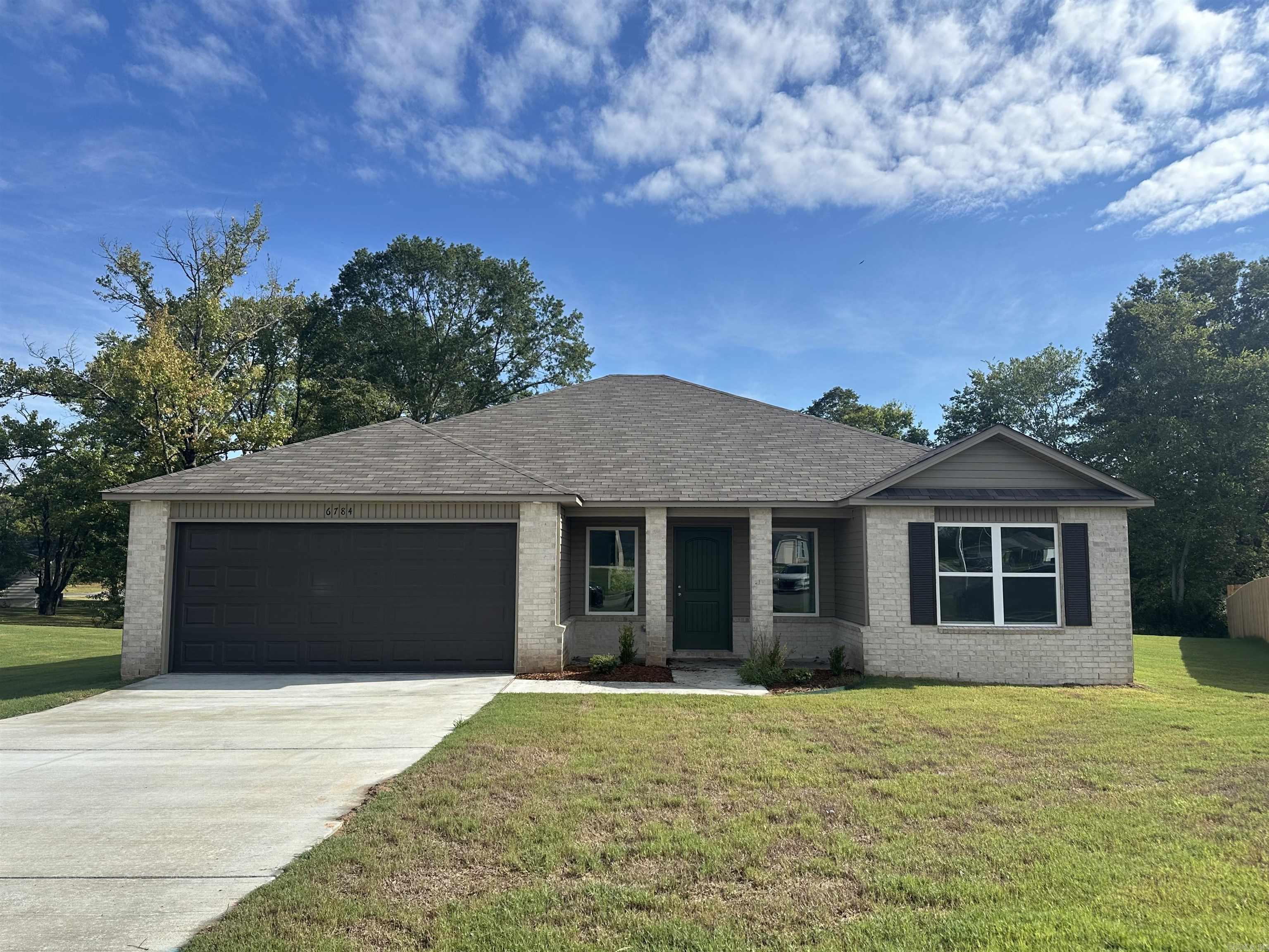 TRAMMEL ESTATES - Residential