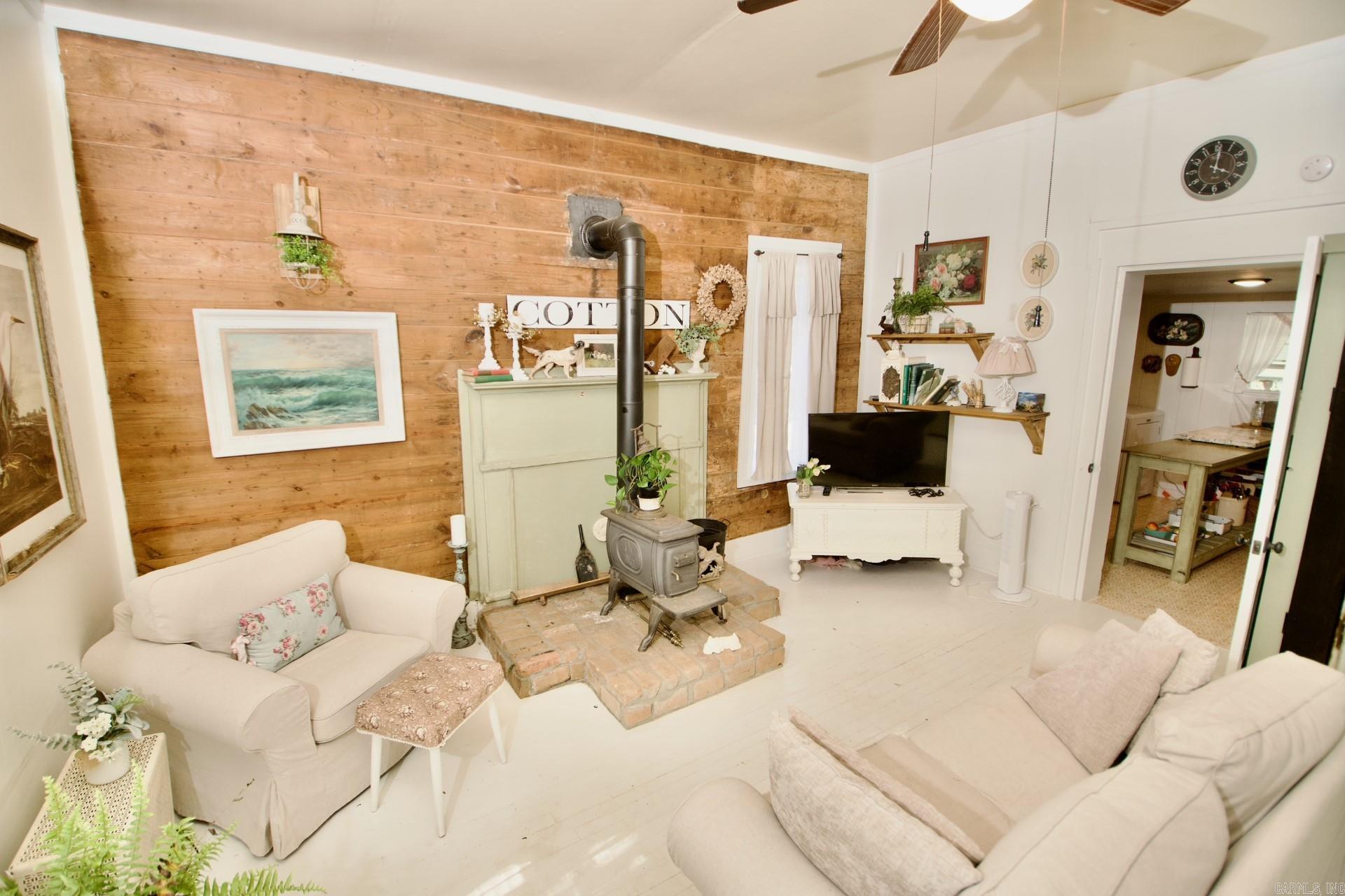 OLD AUSTIN - Residential