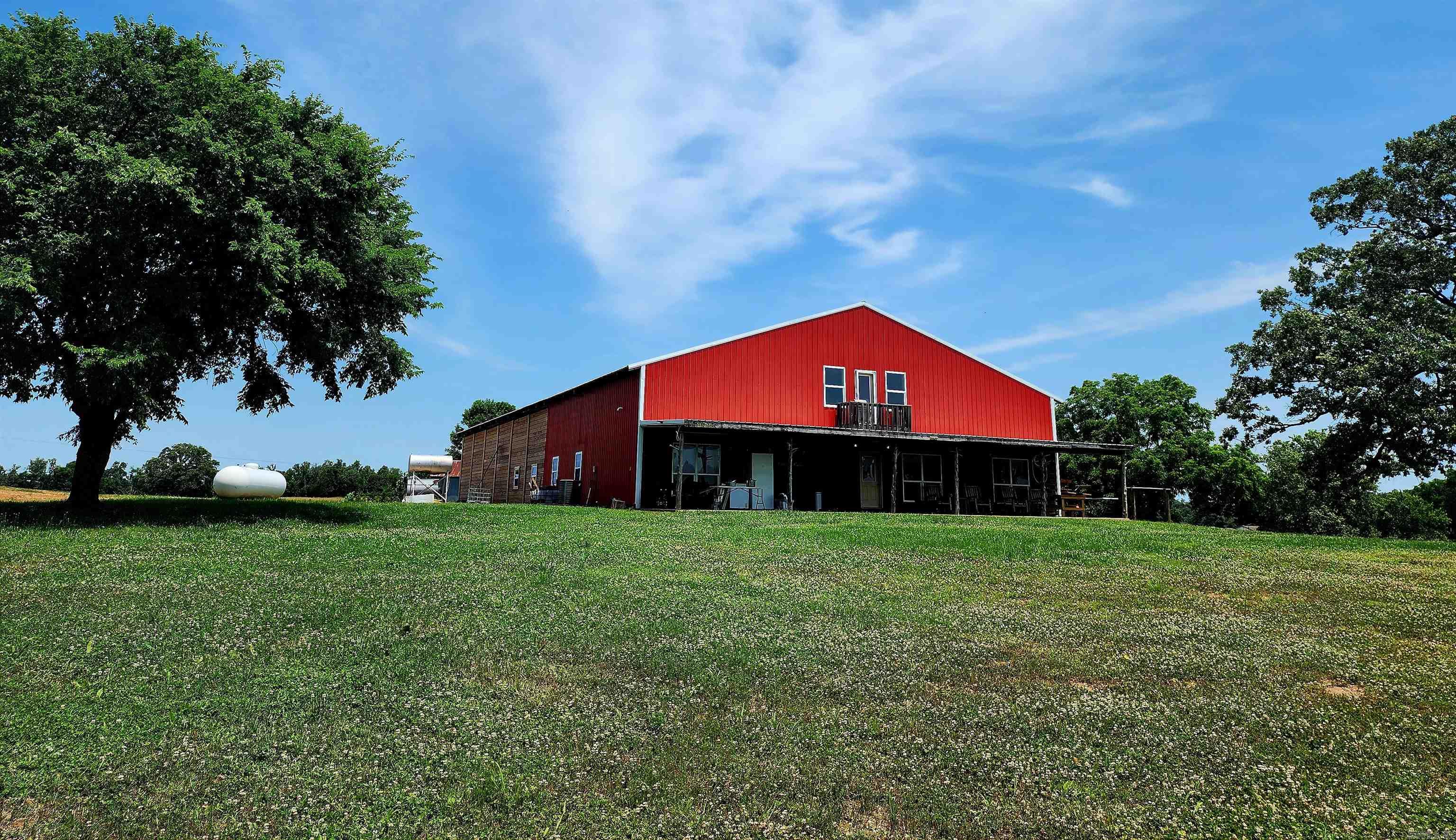 00-10-09 - River - Commercial Sale