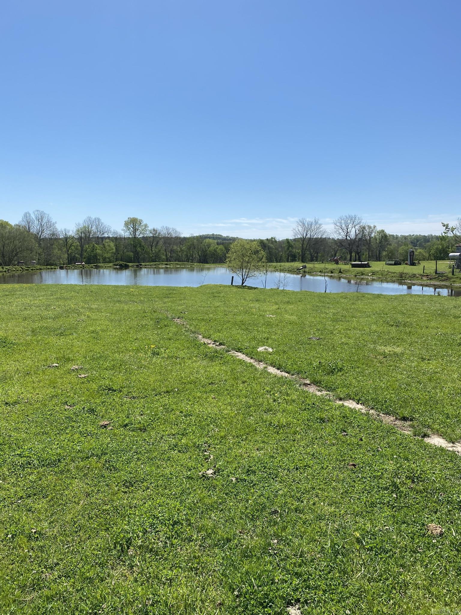 00-10-09 - River - Commercial Sale